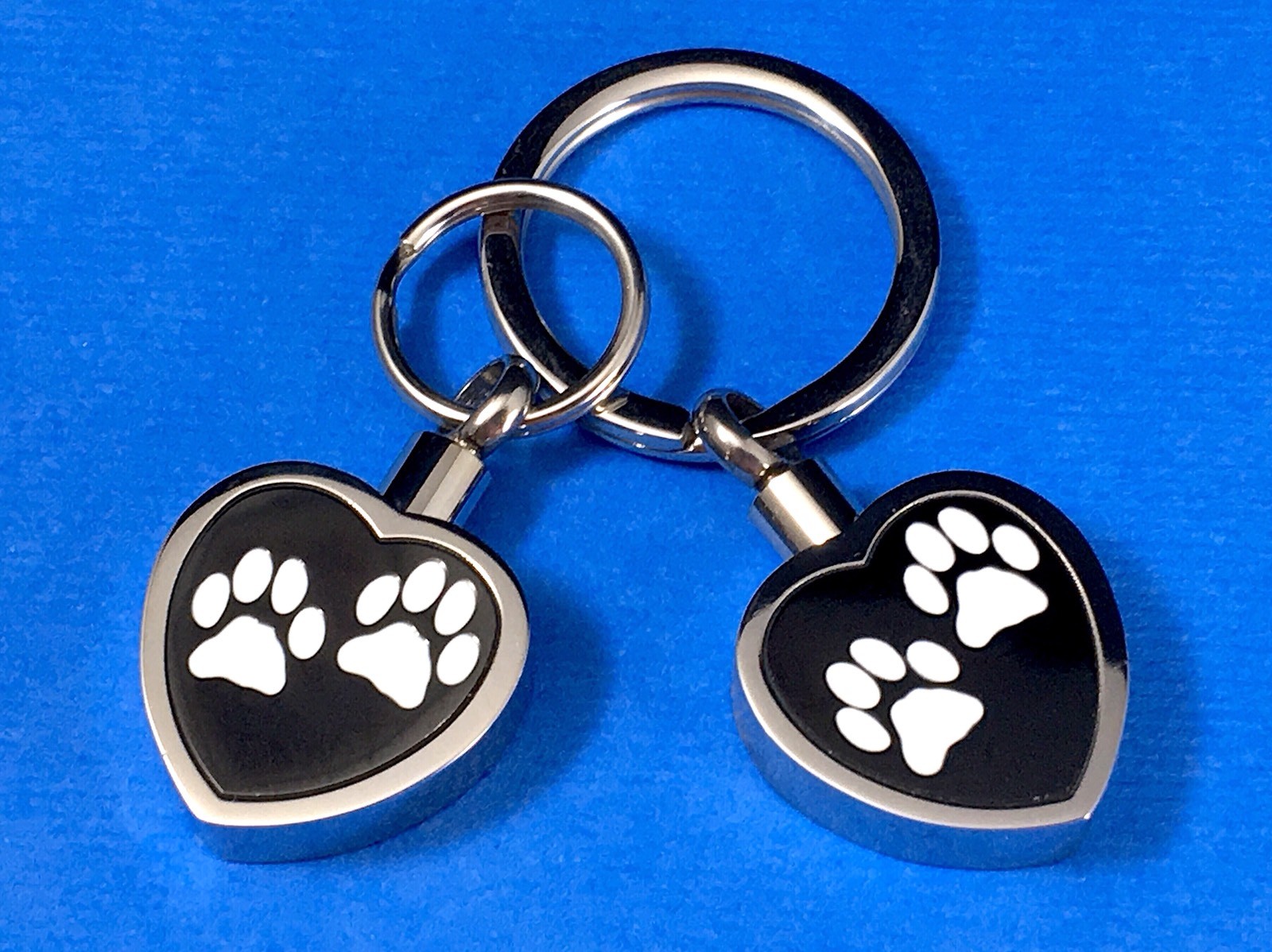 Keyring Urn .5″ Key Chain Pet Cremation Pendant For Ash Dog Cat Paw Print Heart