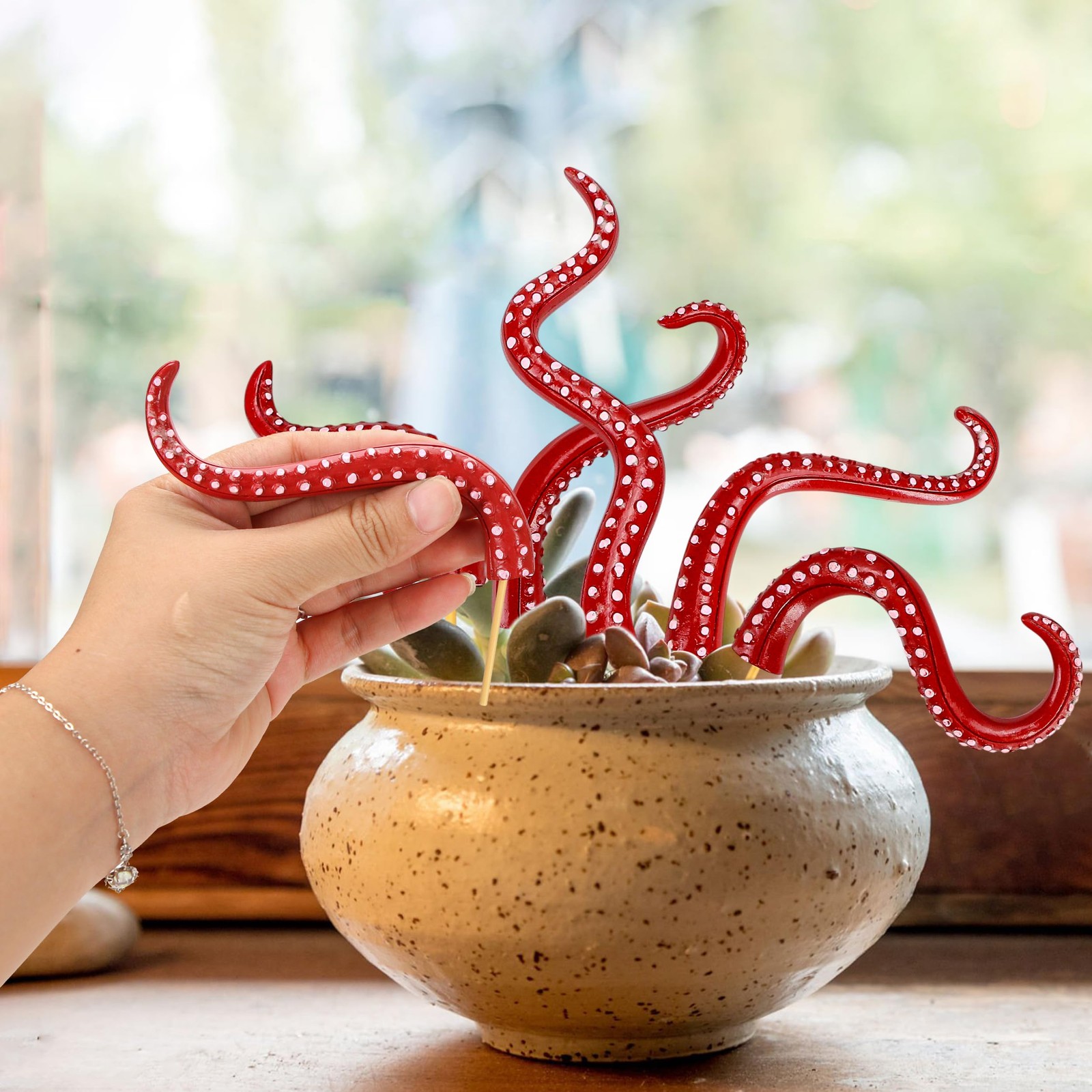7Pcs Octopus Tentacle Plant Stakes Glow in The Dark Resin Luminescent at Nigh…