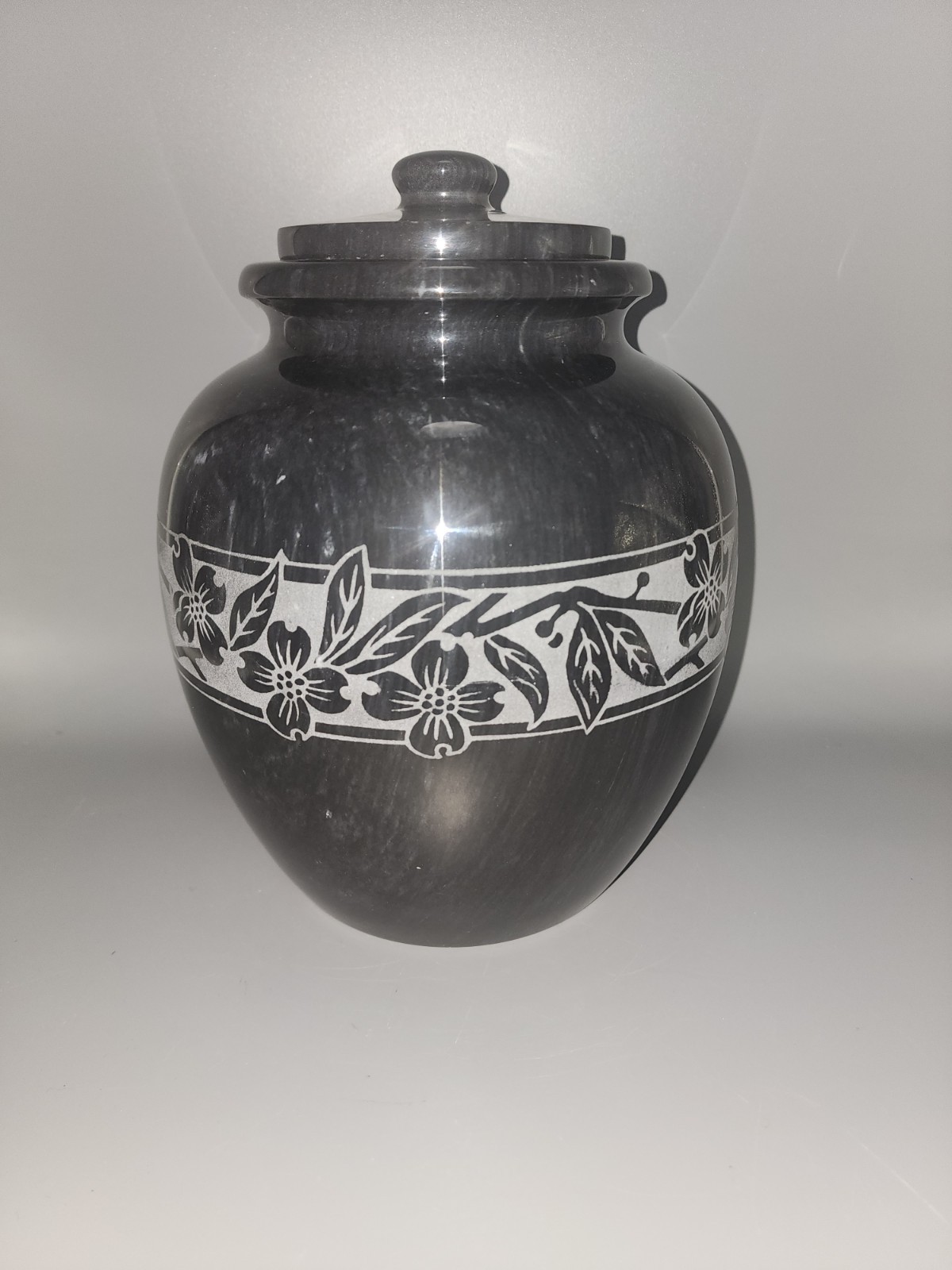 Natural Polished Black Marble Urn for Cremation Ashes Large/Adult 205 Cubic Inch