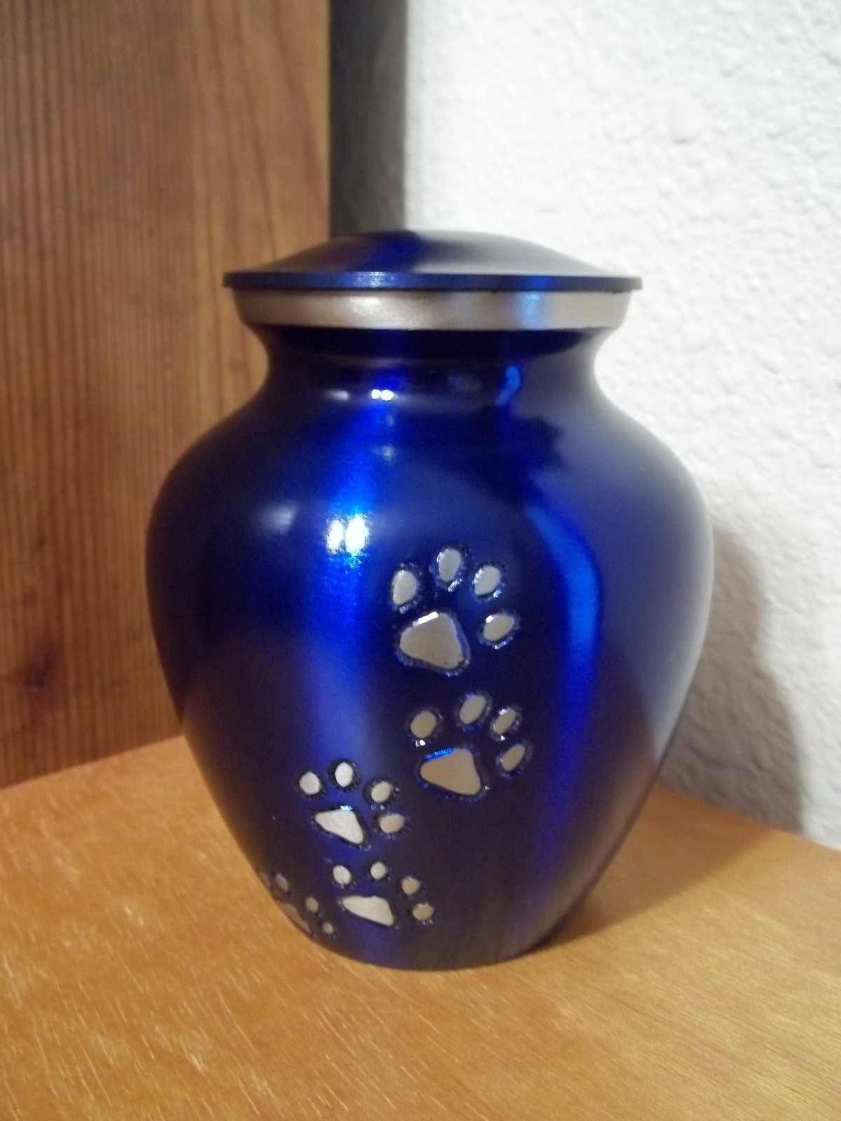 Smaller Solid Brass Urn~~Vibrant Blue w/Pewter Paw Prints~~5″~28Lbs