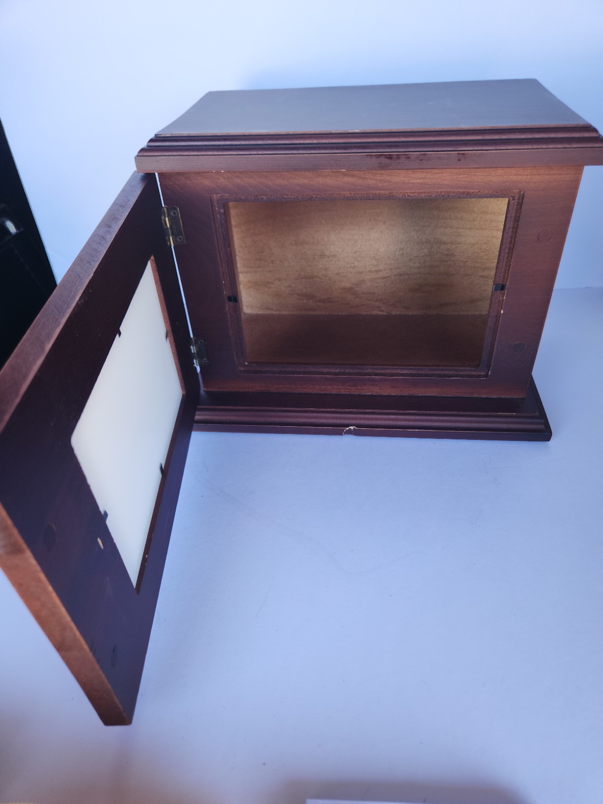 NEW Premium Wood 260lb Vault Urn/4×6 Front Photo Door/Velvet Bag/ Adults & Pets