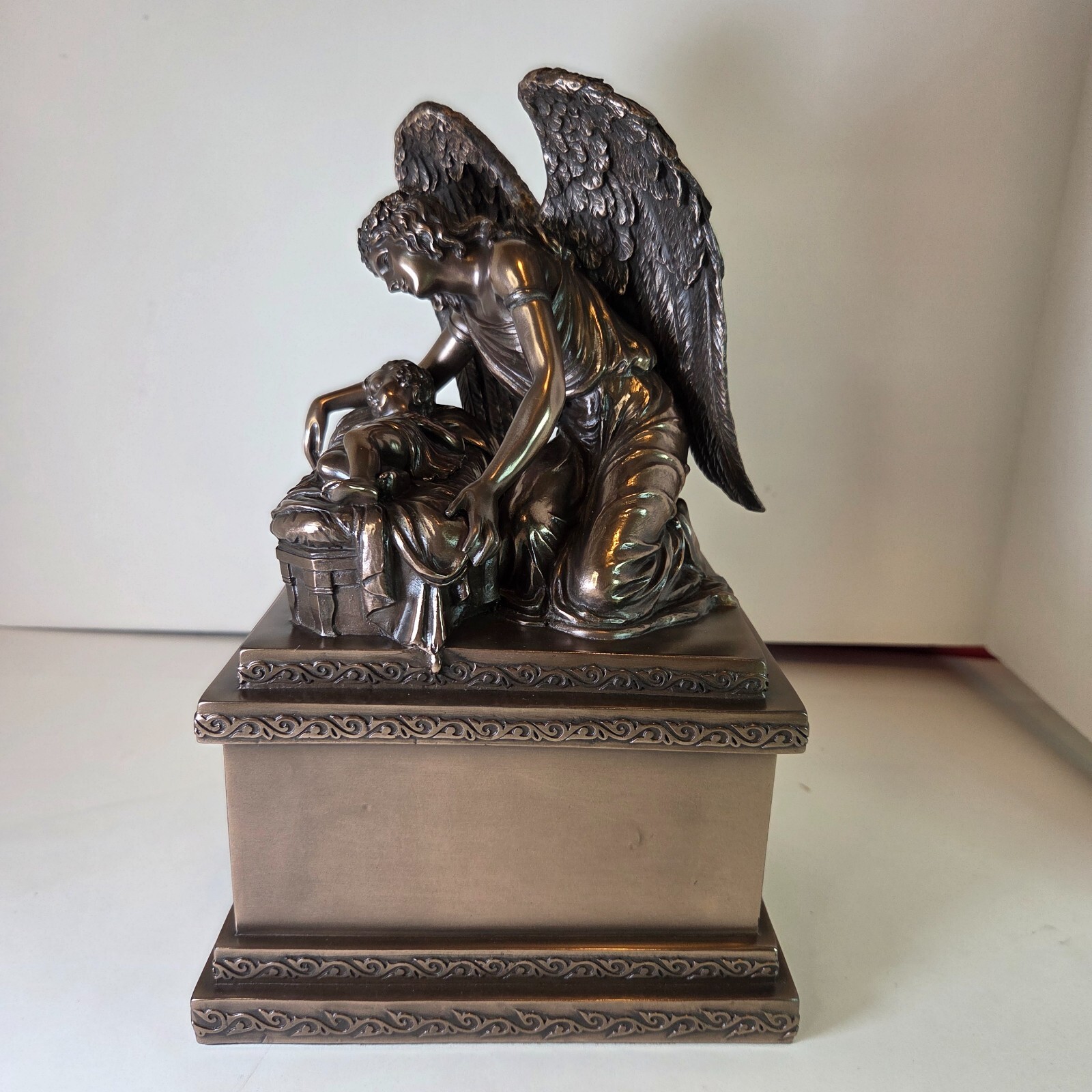 Angel and Baby Cold Cast Resin Urn for Human Ashes 6″x4 3/4″x9″