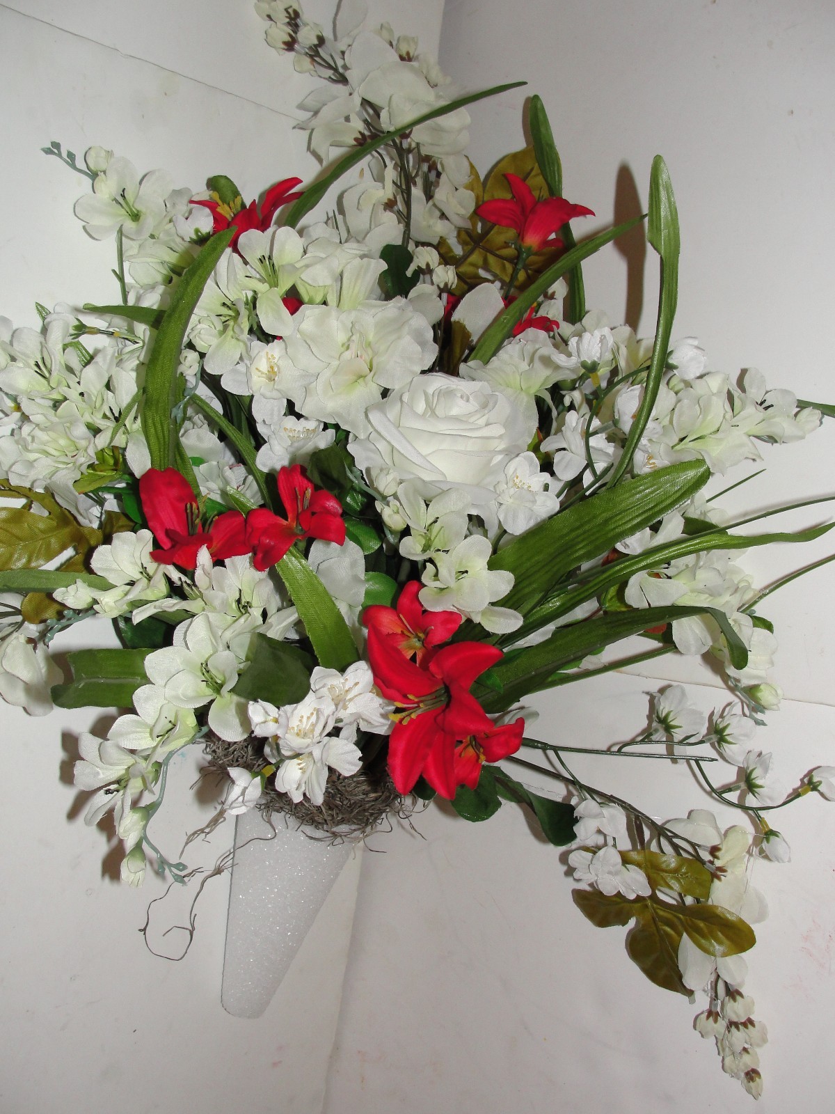 XL White Headstone Cemetery Saddle w/ touch of Red and Two Side Urn Arrangements