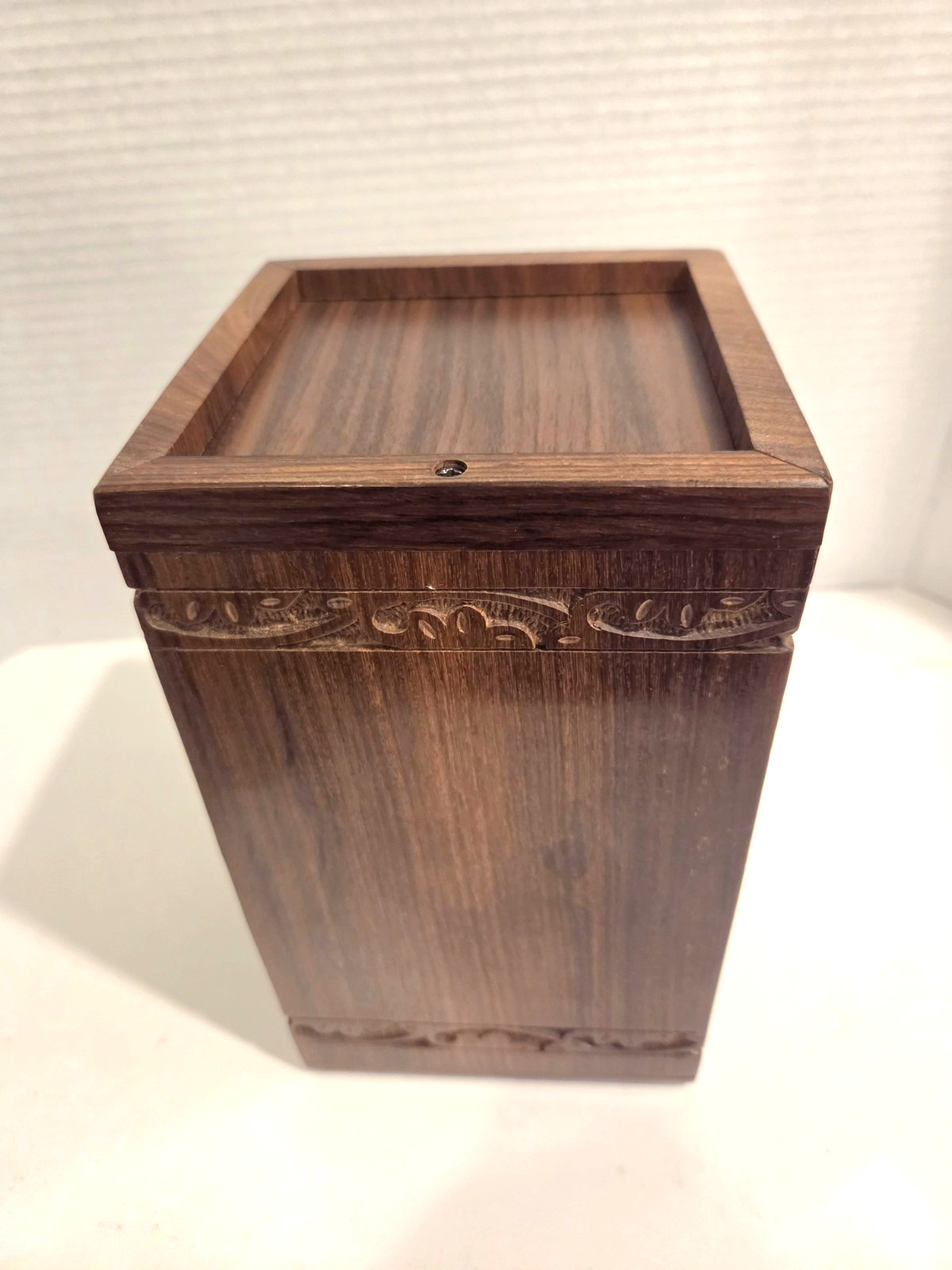 Cremation Urn Hand Carved Rosewood Tree Of Life Design 8.5″ X 4.78″ Adult/Lg Pet