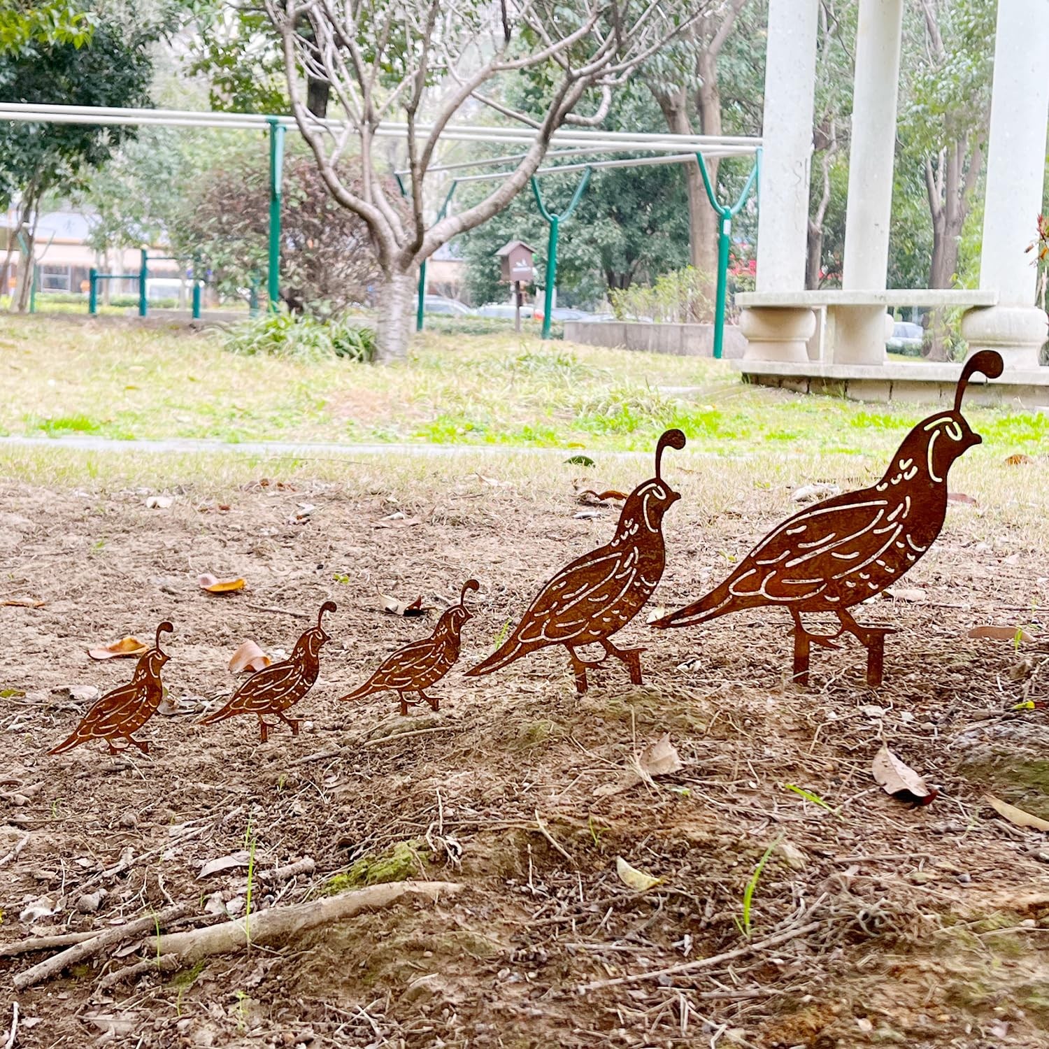 Rusty Quail Family Decorative Garden Stakes Metal Birds Yard Art Statues 5PC