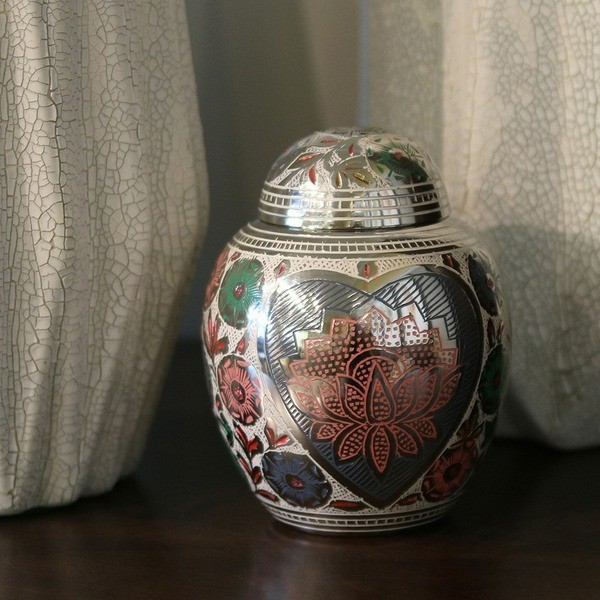 Small Lotus Heart Brass Pet Funeral Cremation Urn for Ashes, 40 Cubic Inches