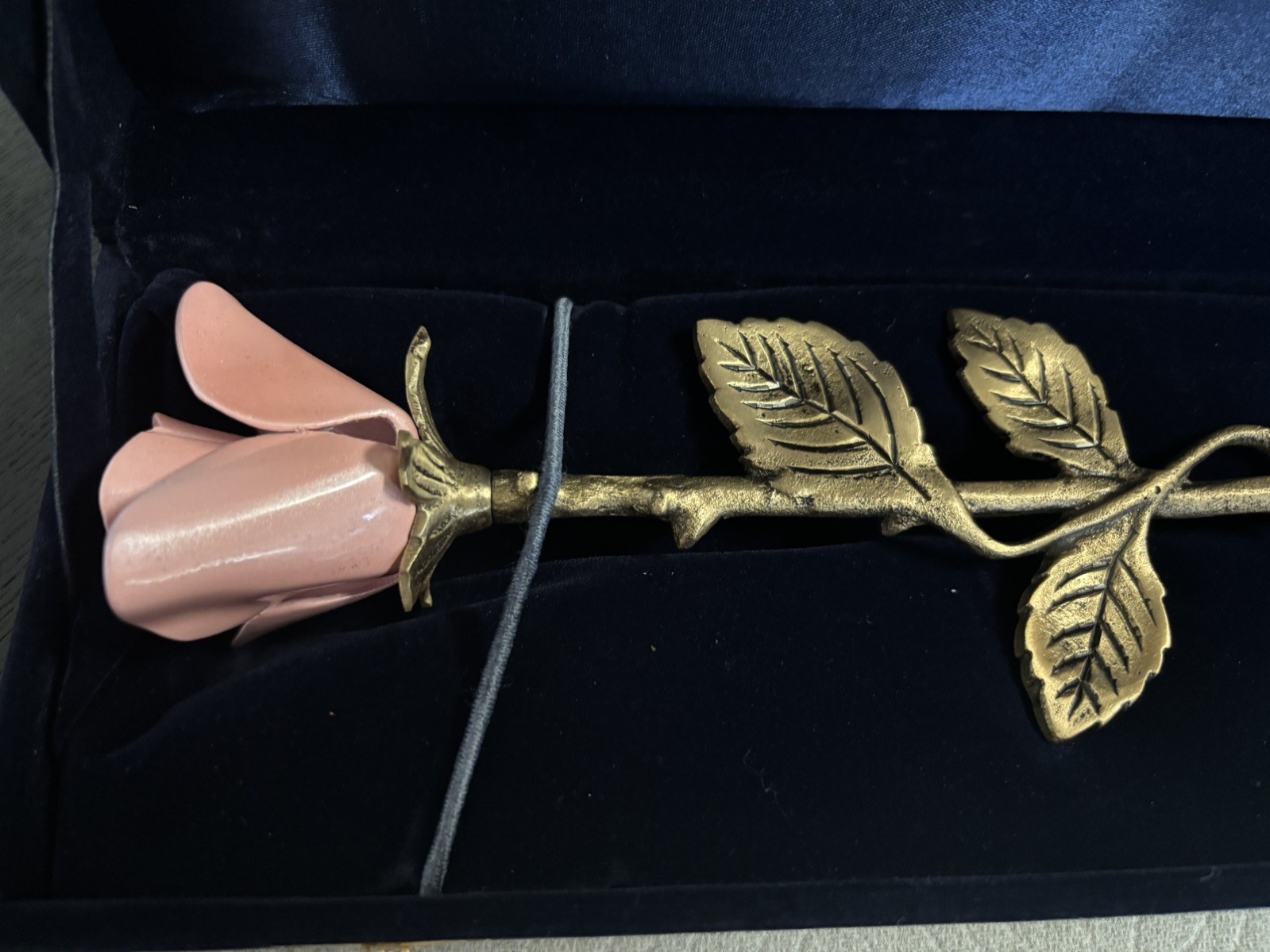 Solid Brass Pink Threaded Rose Keepsake Funeral Cremation Urn For Ashes w/ Case