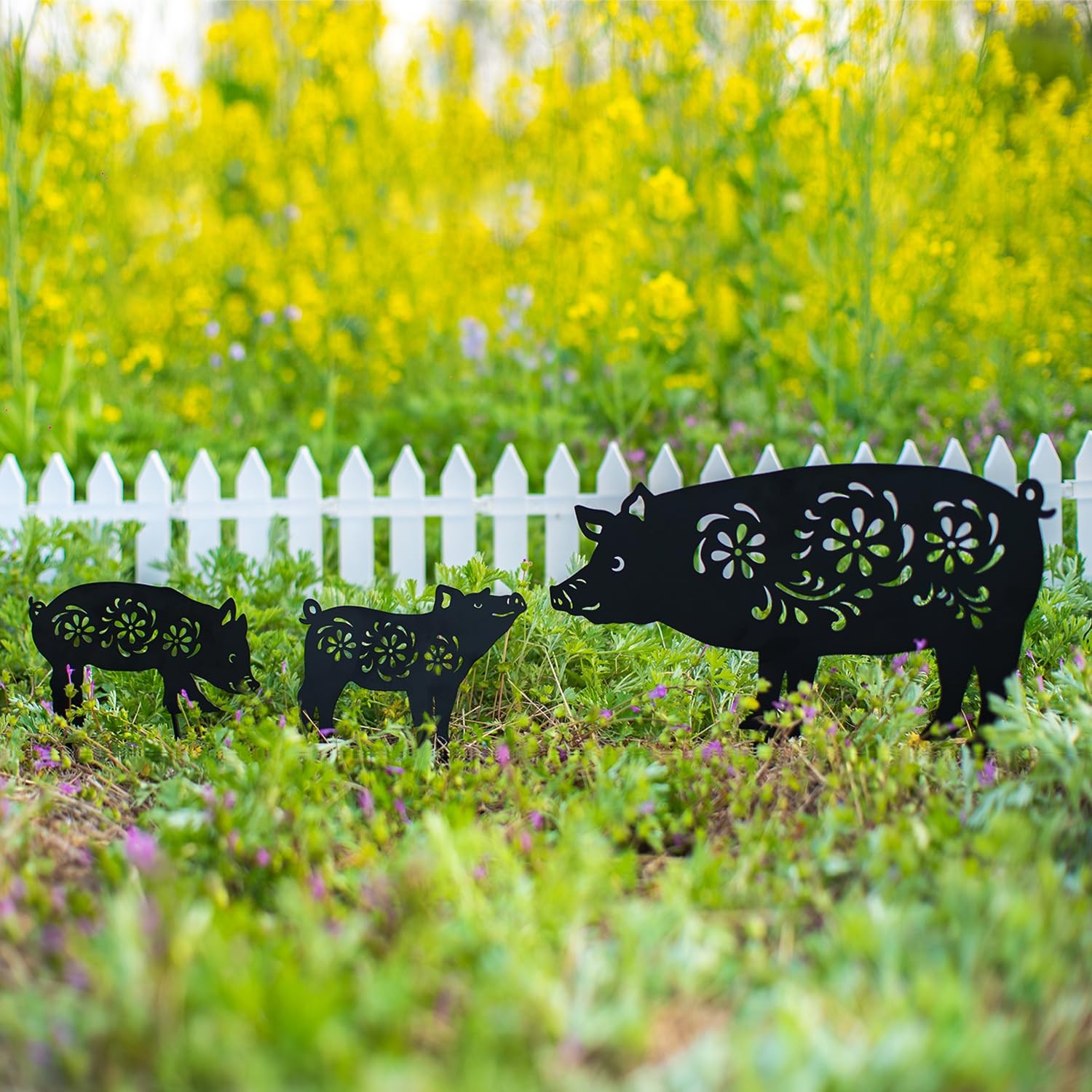 Metal Pig Garden Stakes – Decorative Yard Art for Outdoor Decor & Gifts