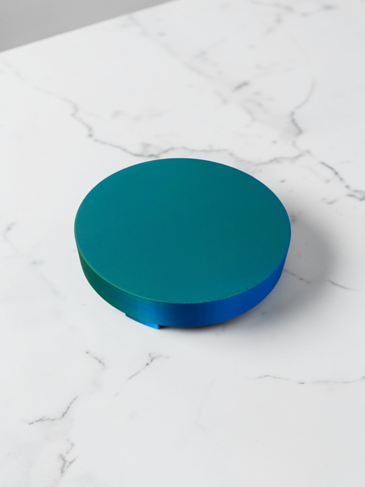 Modern Cremation Urn for Adult Human Ashes 210 cu in Teal Blue Twist Lock Lid
