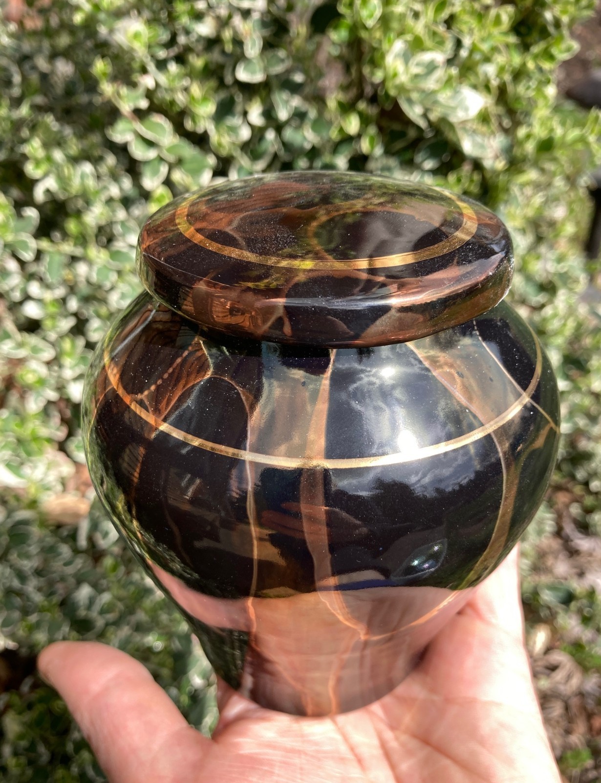Handmade Ceramic Cremation Urn in Mother of Pearl small size for pet ashes 50 ci