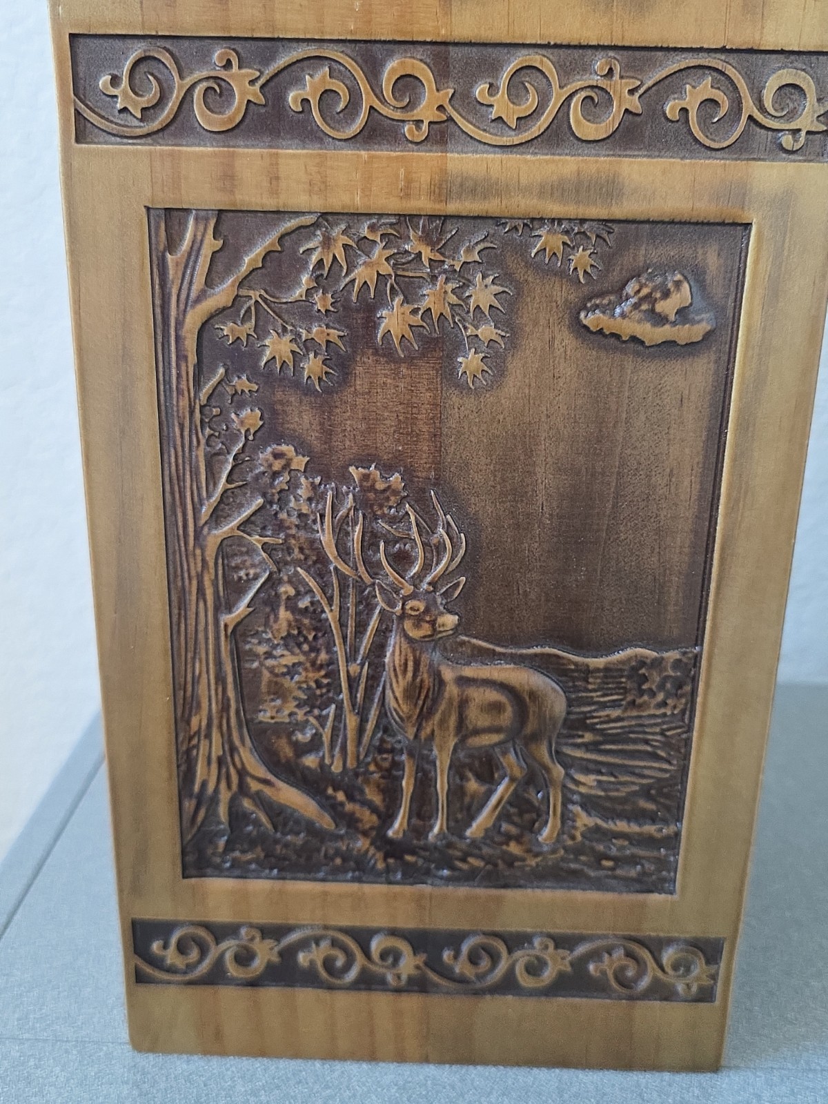 Yookooable Wooden Cremation Urns For Human Adult Male/Female Ashes Deer Scene