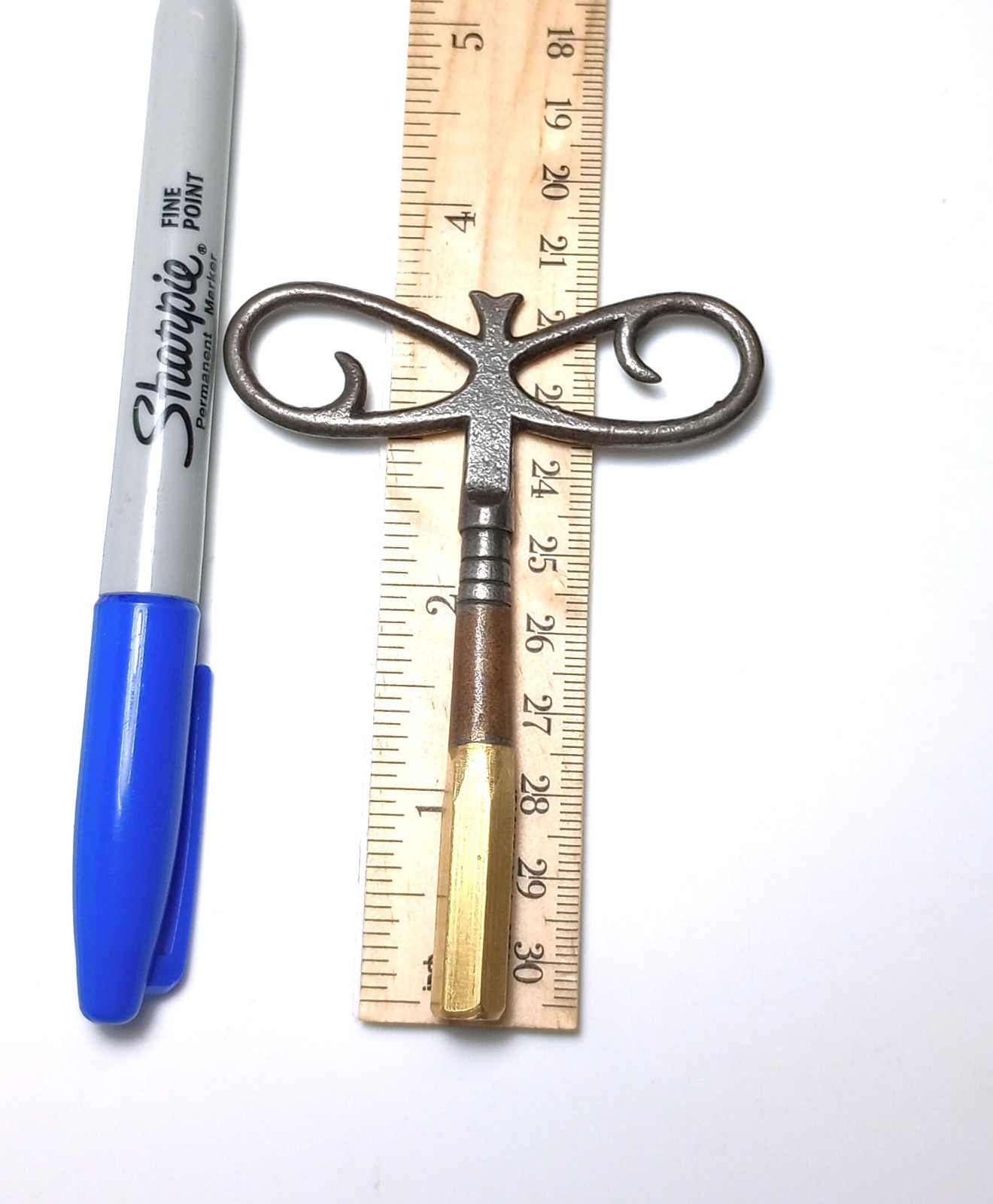 Ornate Cast Iron Winding Casket Key / Coffin Key