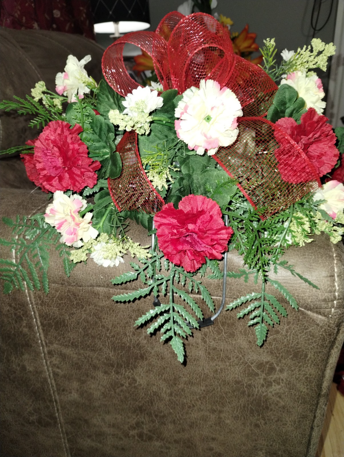 Memorial cemetery Saddle Flower Arrangement Small