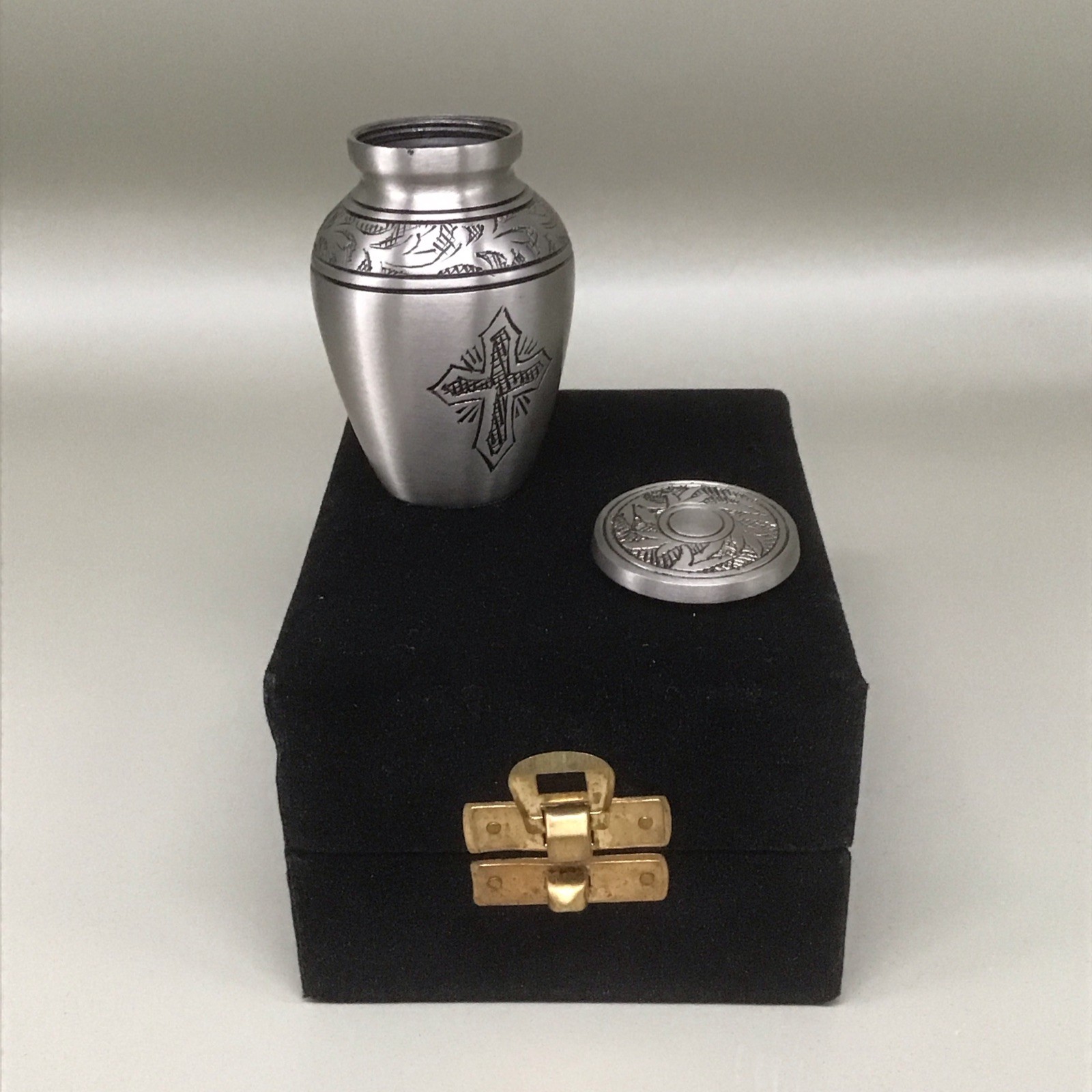 Pewter Keepsake Urn for Human or Pet Ashes Miniature Memorial Remembrance NEW