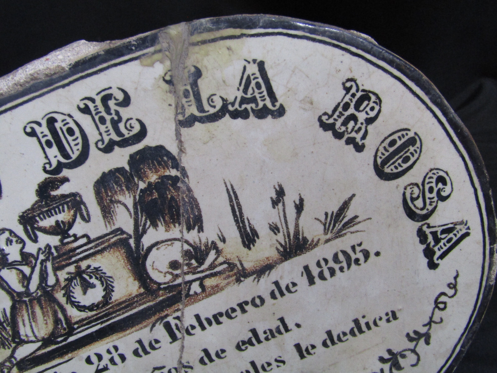 ANTIQUE 1895 CERAMIC OVAL HEADSTONE WITH DEDICATION BY WIFE TO HUSBAND 12″ x 8″