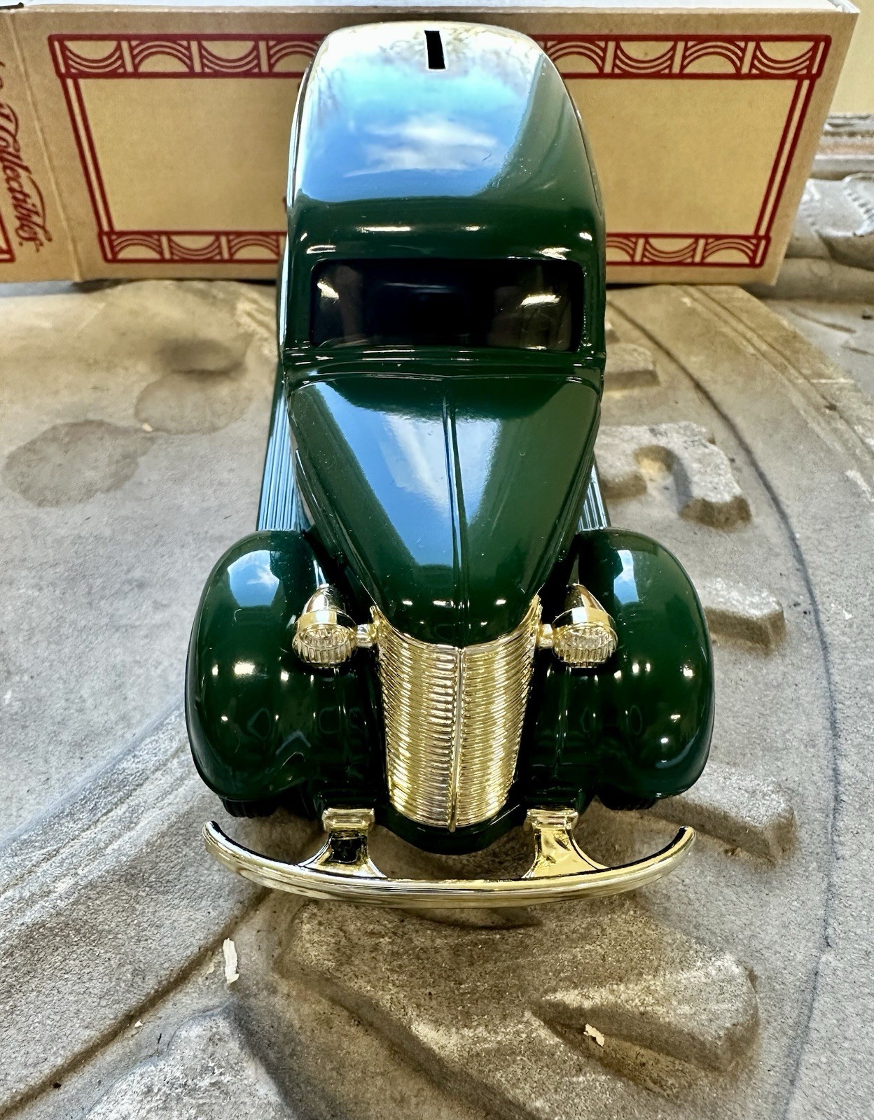 RARE SCALE MODEL HEARSE ASKEW-HOUSER FUNERAL HOME 1938 CHEVROLET BANK