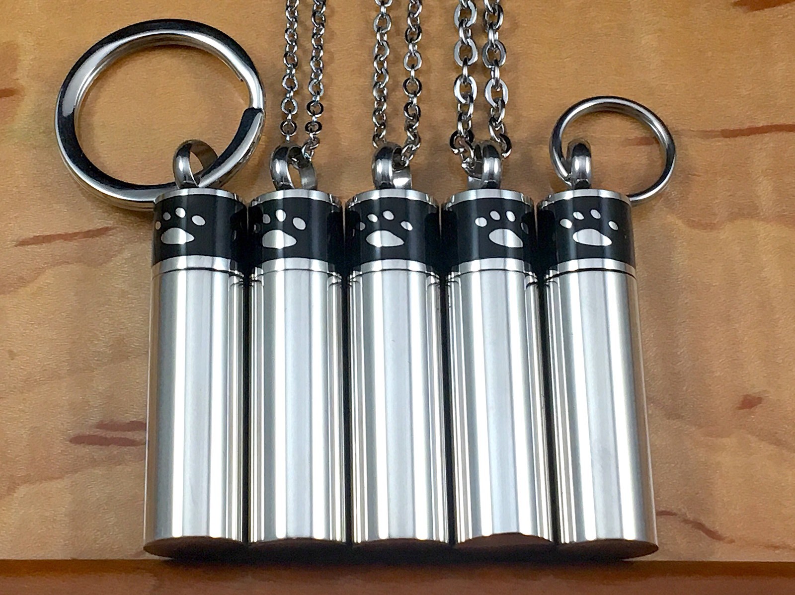 Keyring Urn .5″ Key Chain Men’s Pet Cremation Pendant For Ash Dog Cat Paw Print