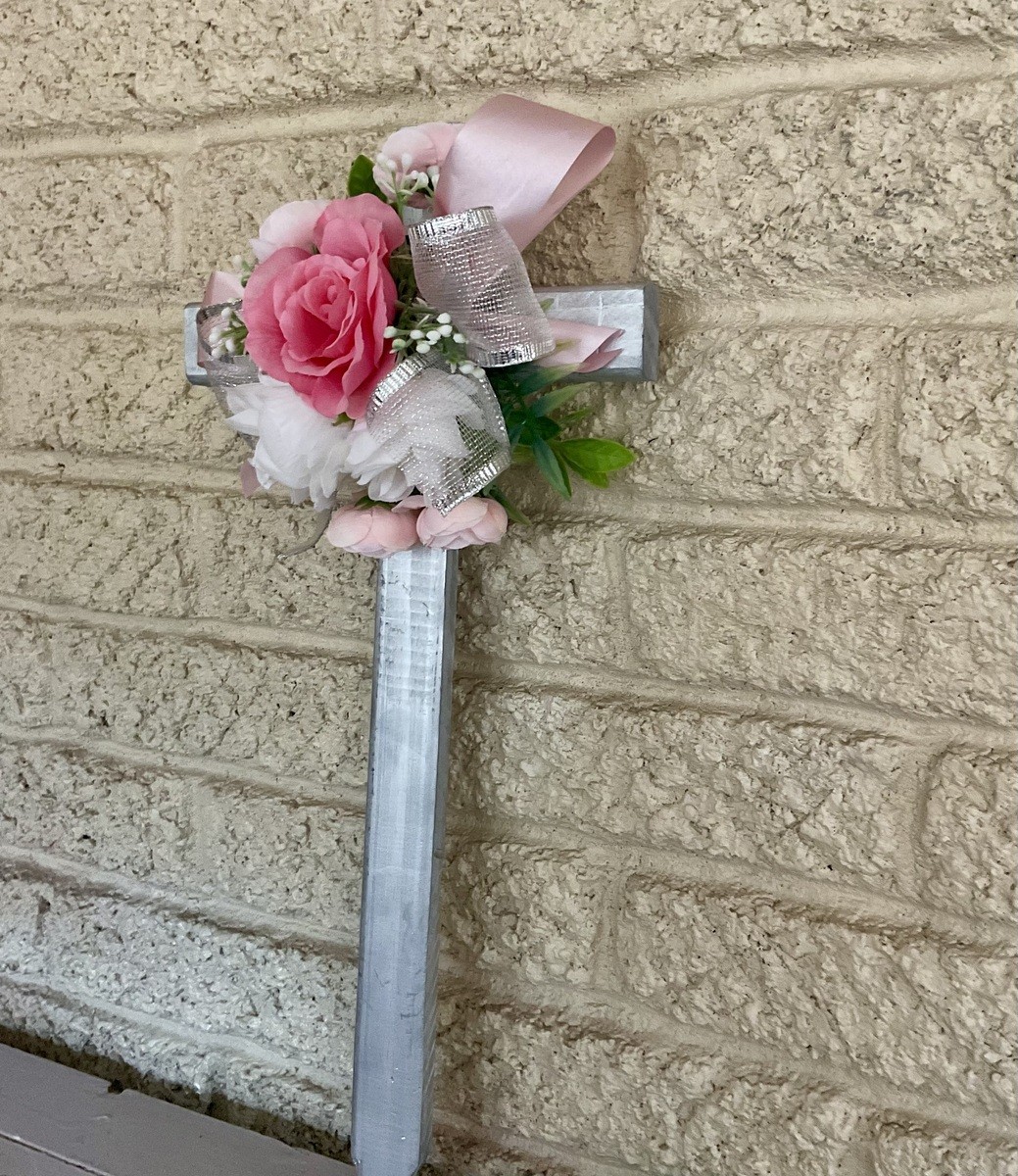 Cemetery flowers, cemetery decoration, memorial flowers for a female, cross memo