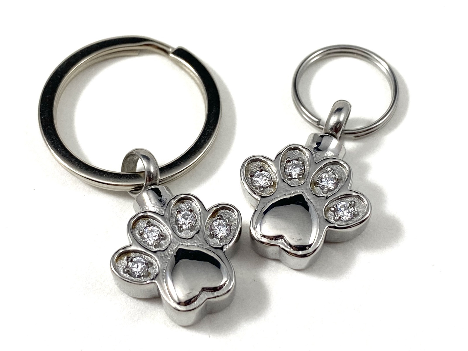 Keyring Urn .5″ Key Chain Pet Cremation Pendant Holds Ash Dog Cat Paw Print Paws