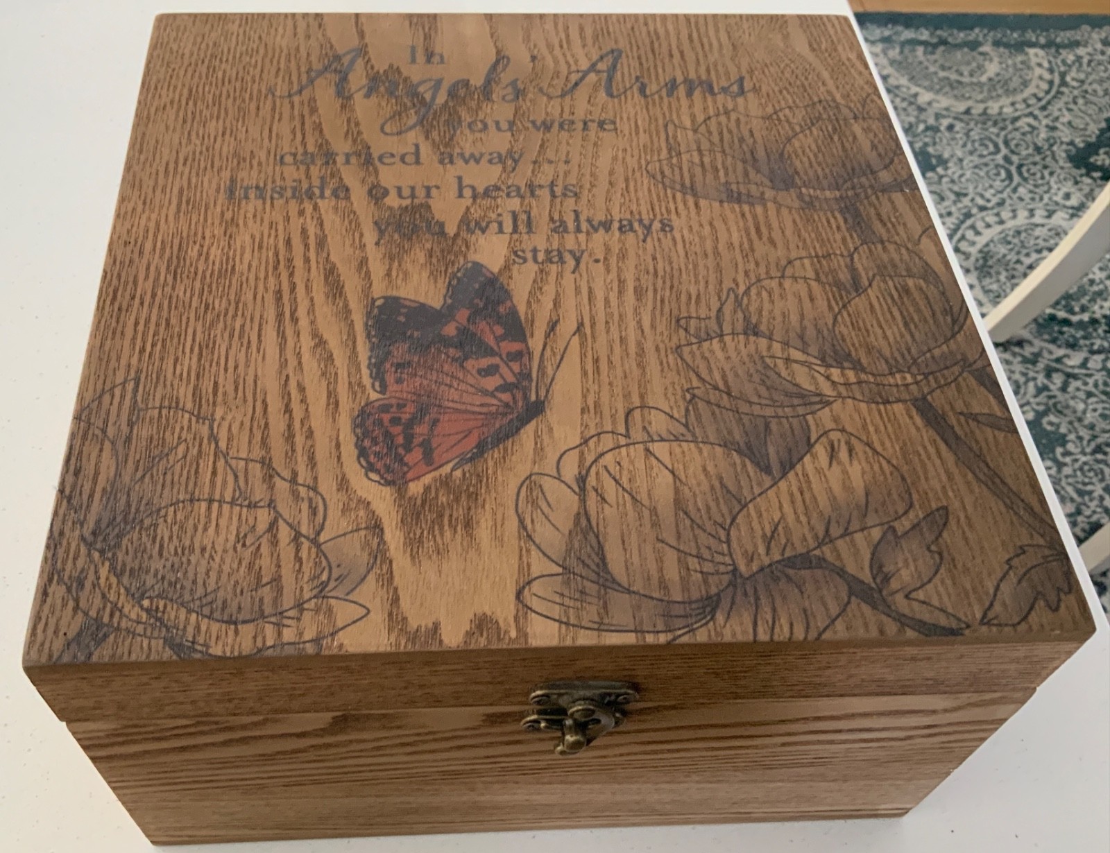 NEW BEAUTIFUL MEMORY WOOD BOX, CREMATION ASHES, MEMORIAL KEEPSAKE, ANGELS ARMS