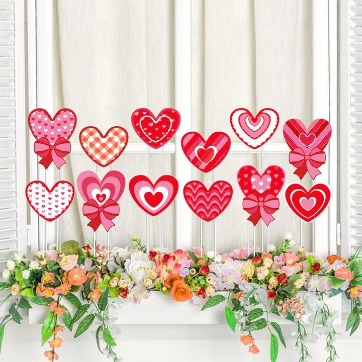 12 Pack Valentineâ€™s Day Heart Shape Planter Stakes Outdoor Signs