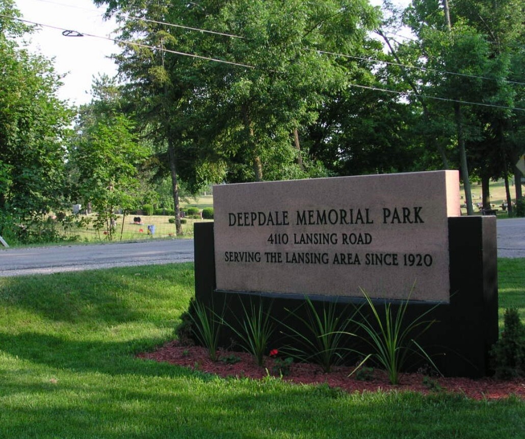 cemetery plots for sale  Lansing, Michigan