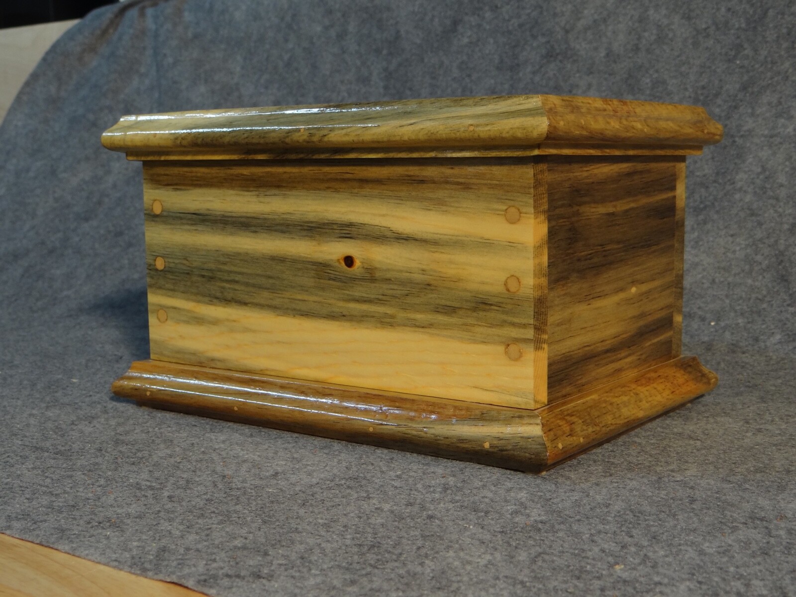 168 Cubic Inch Urn, Beetle Pine Wood w/ Polyurethane Finish