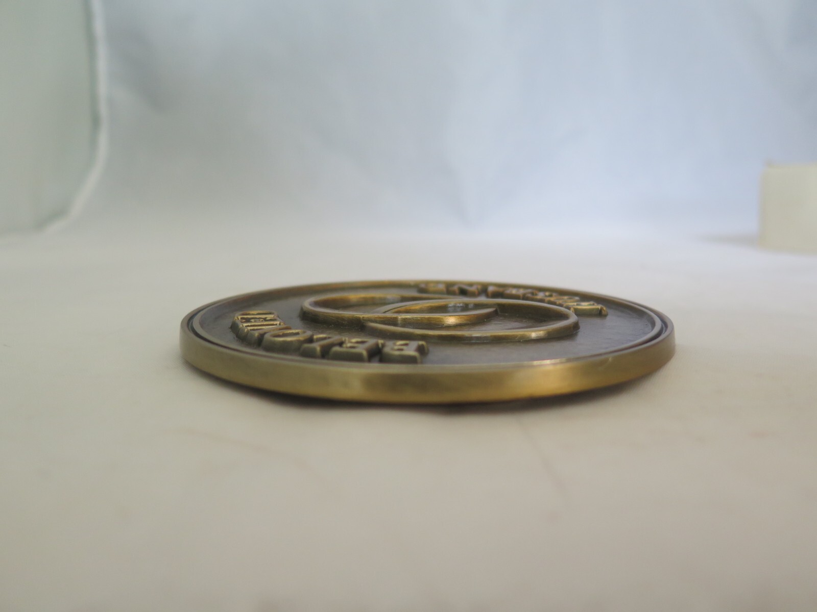 Batesville LifeStories Medallions Bronze Casket Magnet – Beloved Husband – b10