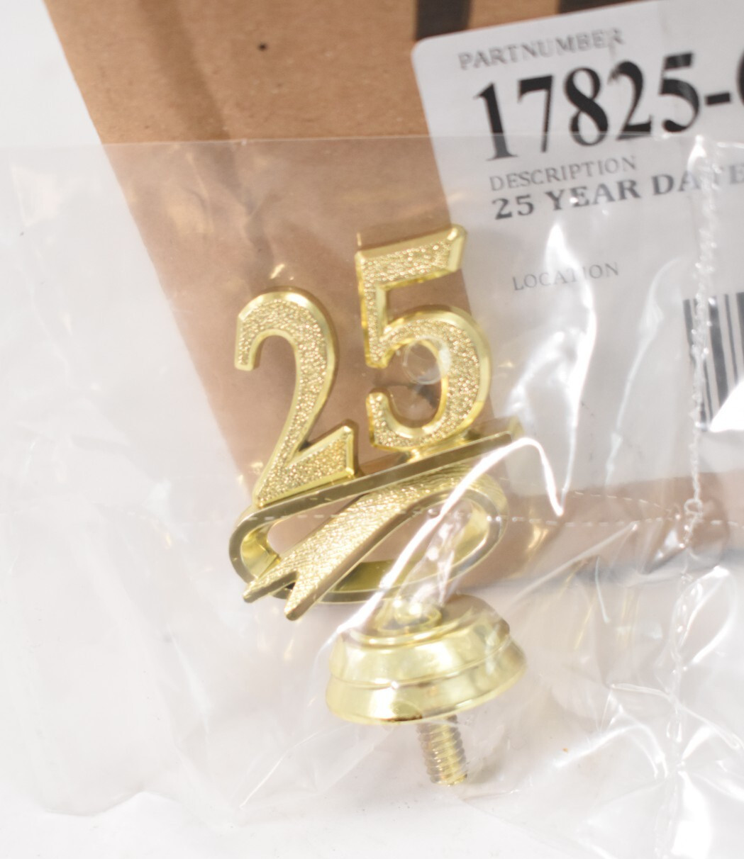 Lot of 100 PouCat 17825-G 25 Year Date Gold Toppers Replacements Threaded Screw