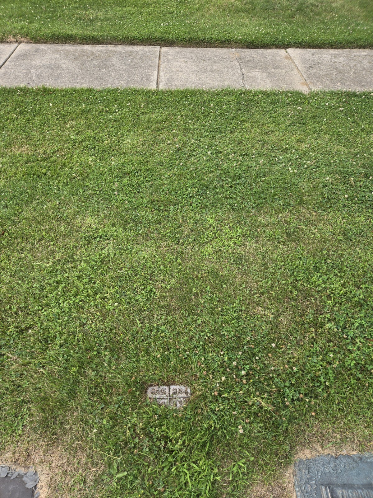 (2) BEAUTIFUL CEMETERY PLOTS CHRISTIAN MEMORIAL CEMETERY ROCHESTER MICHIGAN