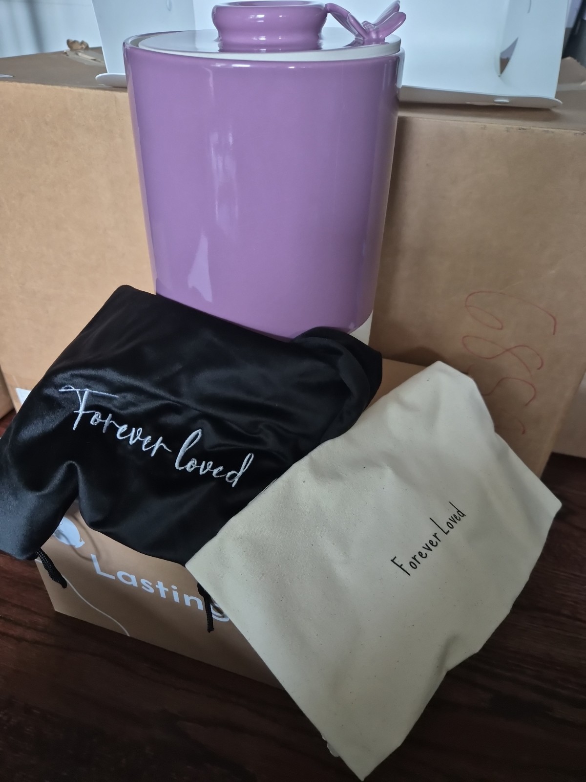 LASTING TAILS Large Cremation Urn Forever and Always Funeral with Bag