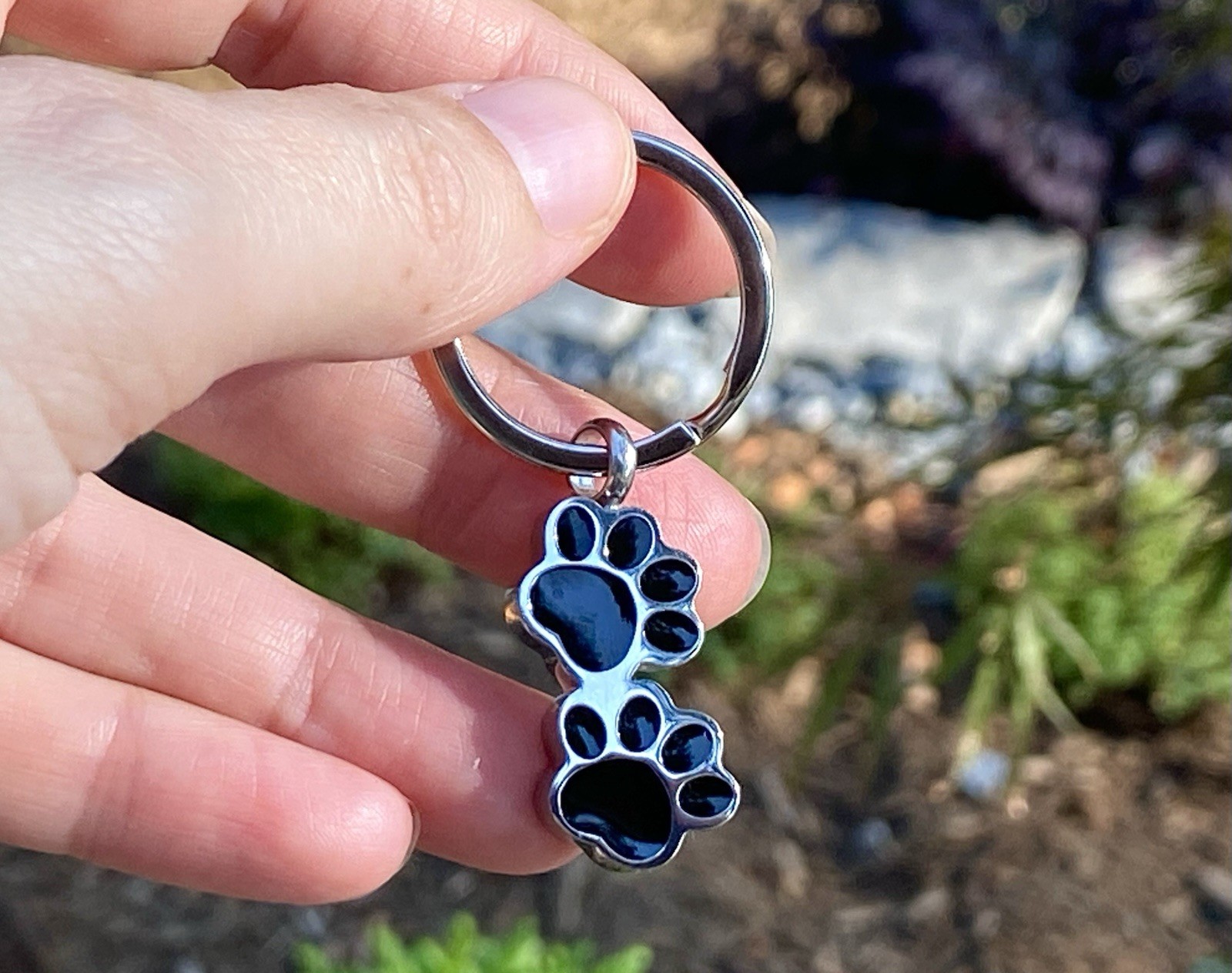 Keyring Urn .5″ Key Chain Pet Cremation Pendant Holds Ashes Dog Cat 2 Paw Prints