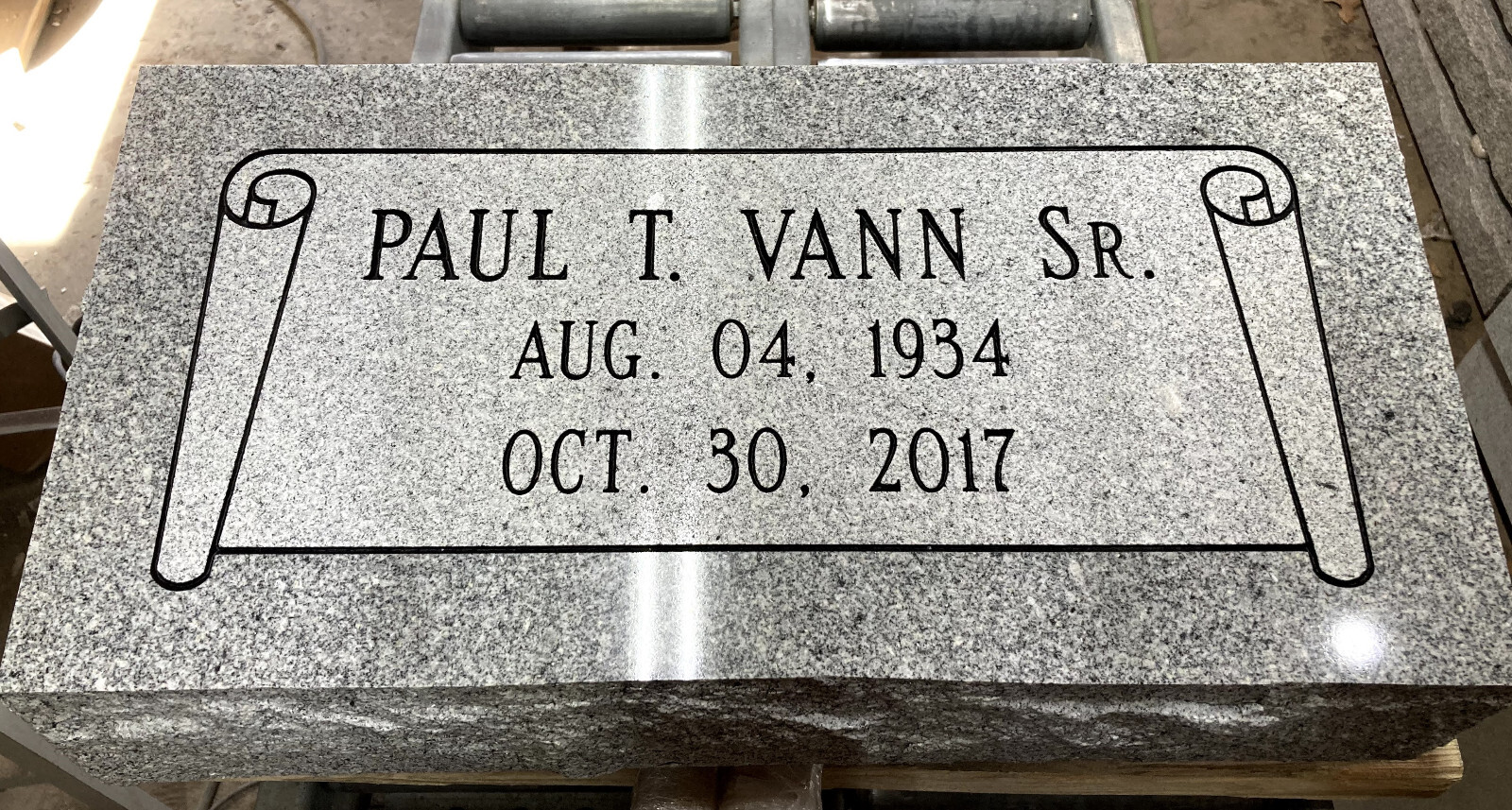 Granite Headstone Bevel (20x10x6) w/ Design Cemetery Funeral Memorial