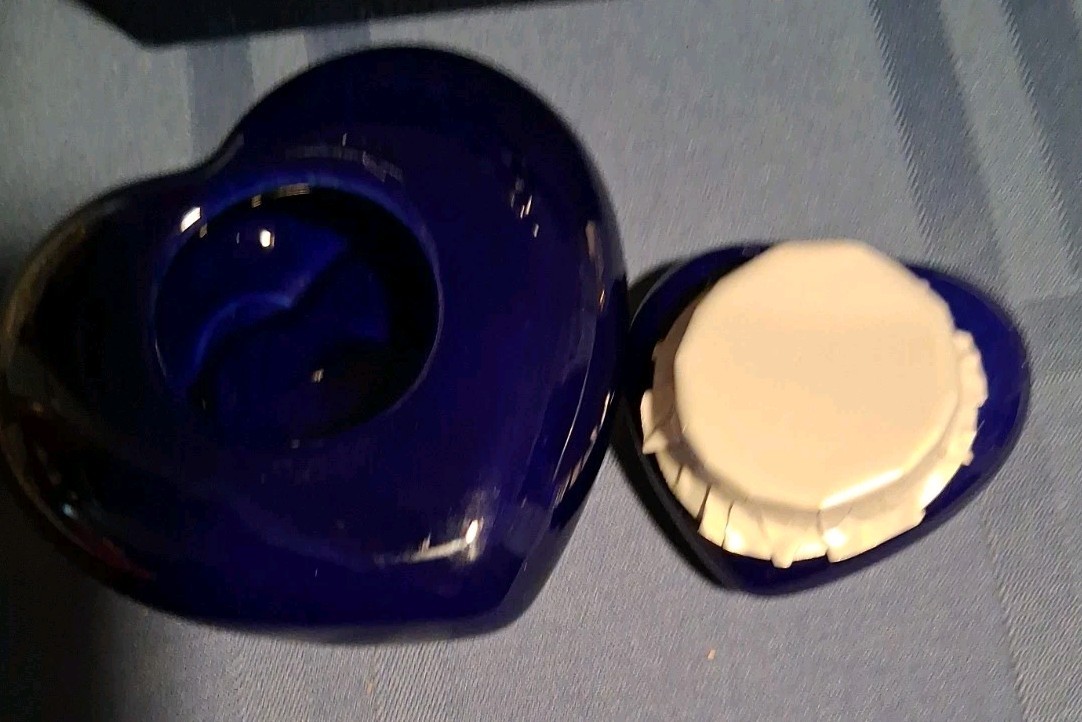 Mini Cremation Urn Heart with Stand & Box Keepsake Urn for Ashes-Adult,Child Pet