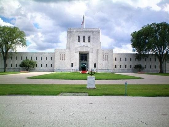 6 White Chapel Grave Plots in Troy Michigan