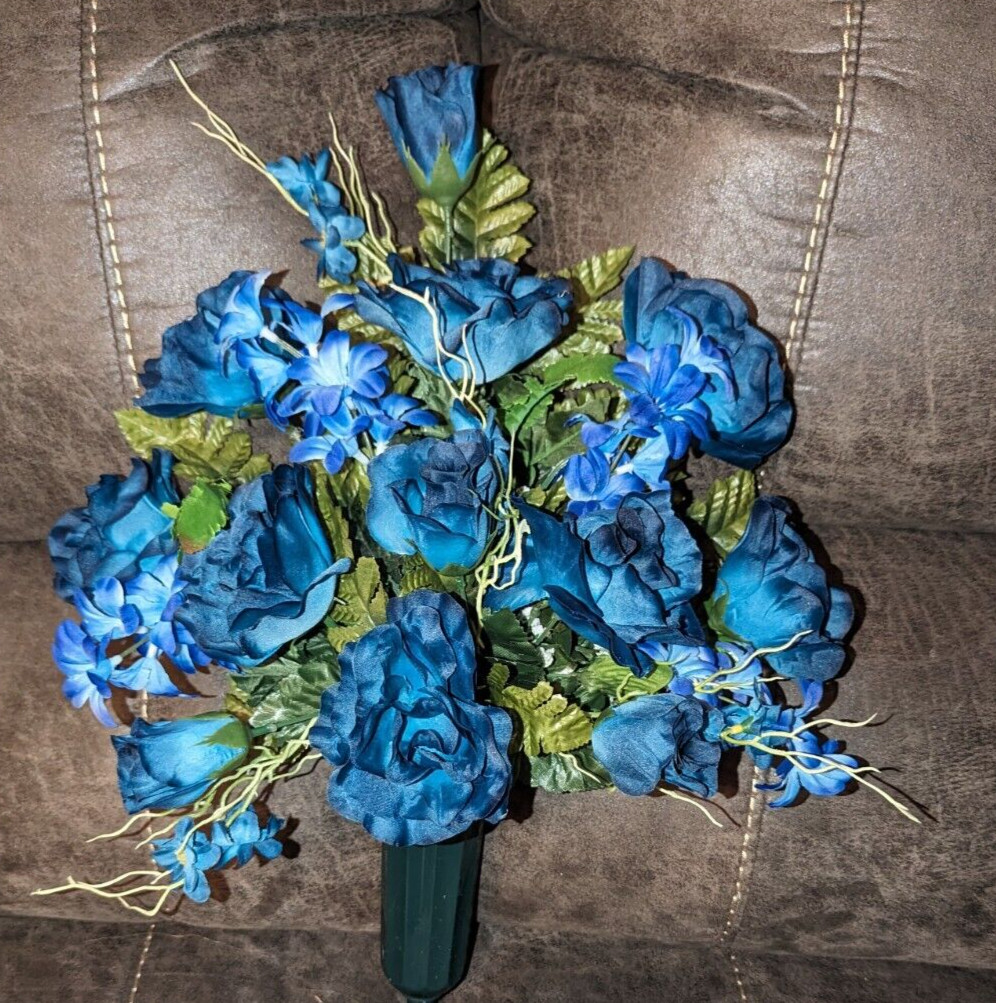 Cemetery Flowers, Cemetery Grave Decorations in Holder