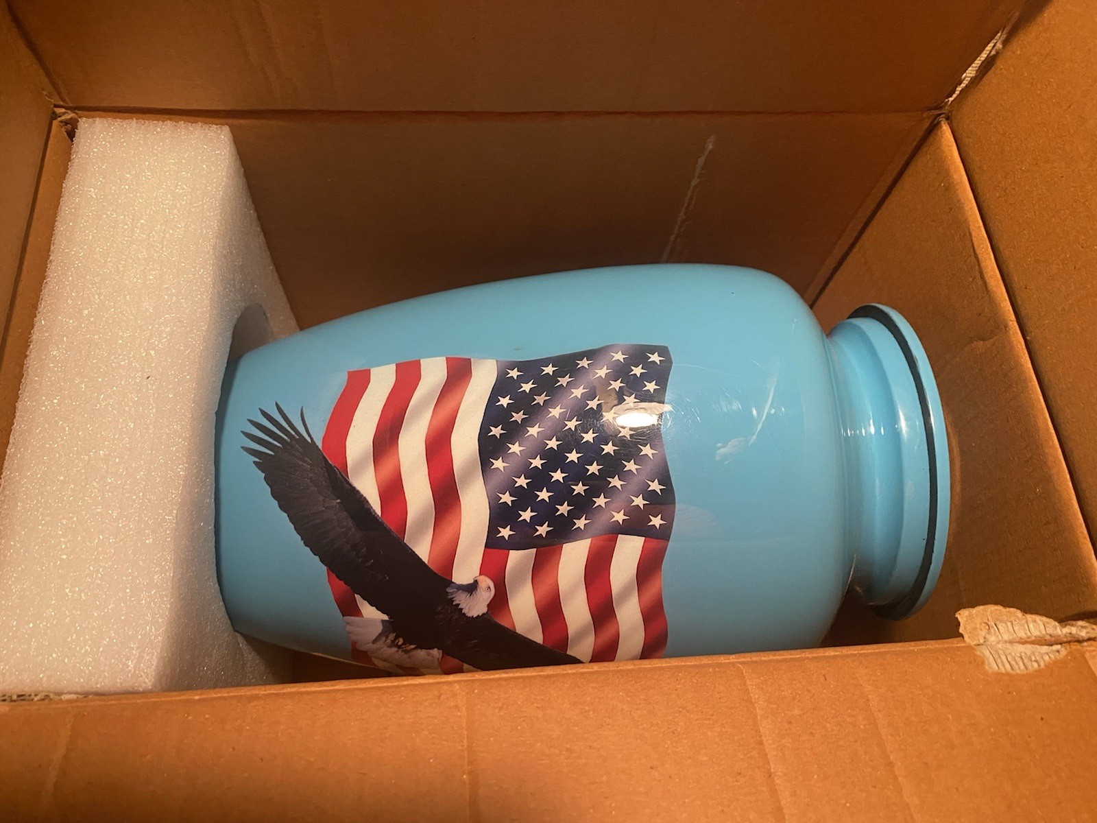 American Eagle Patriotic Adult Cremation Urn for Human Ashes Large w/ Velvet Bag
