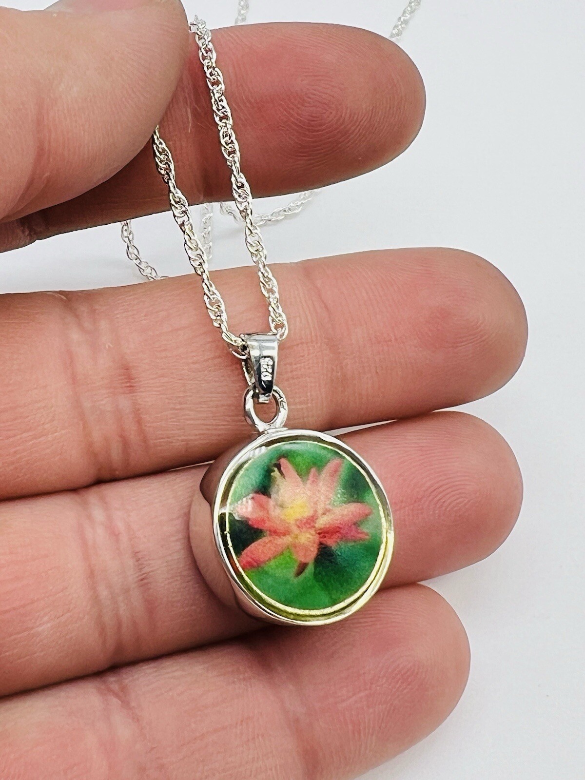 Round Keepsake Flower .925 Sterling Silver Necklace Pendant Cremation Urn