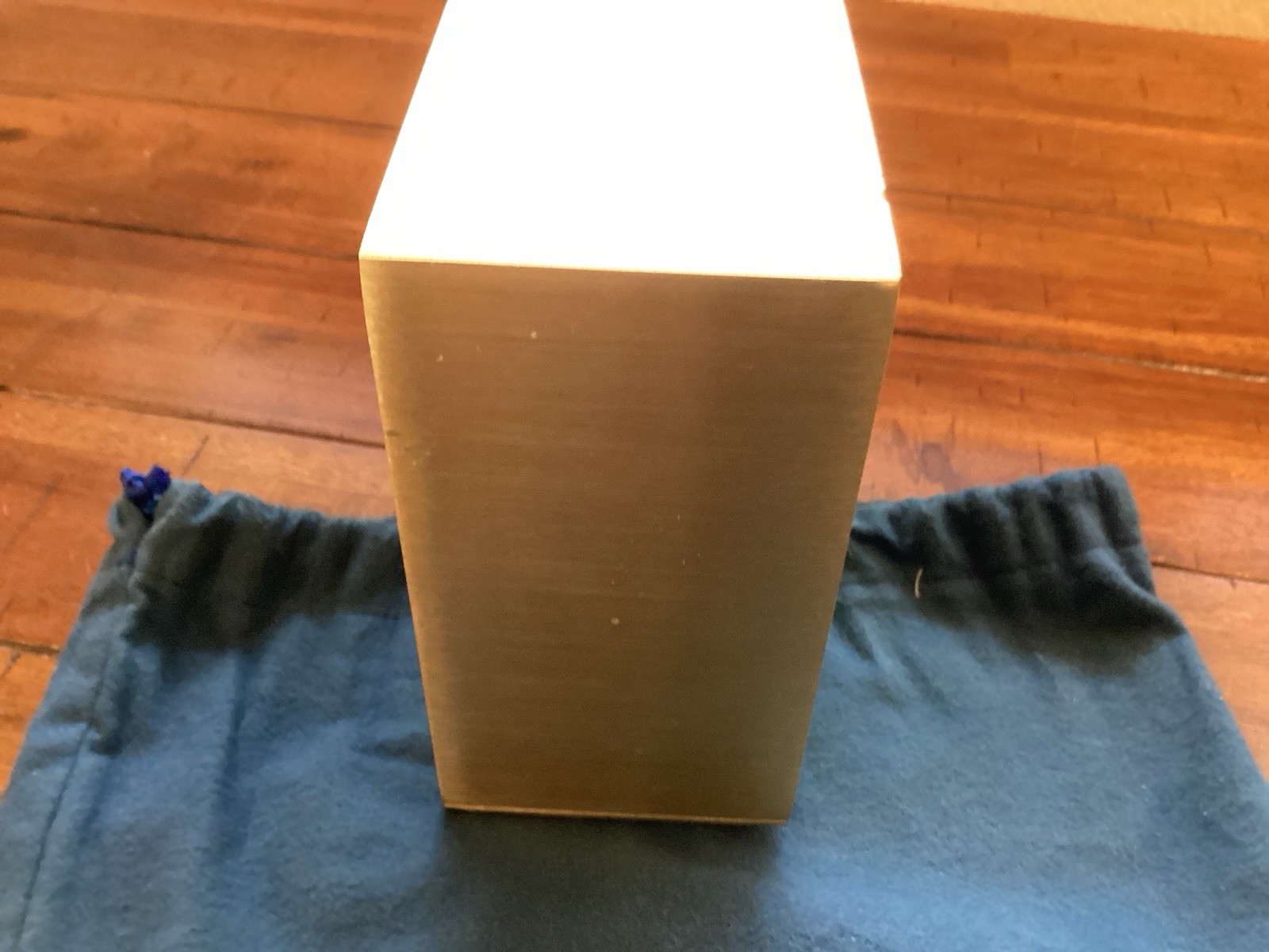 Matthews Golden Brass Metal Memorial Funeral Cremation Urn Adult Human Ash 9”