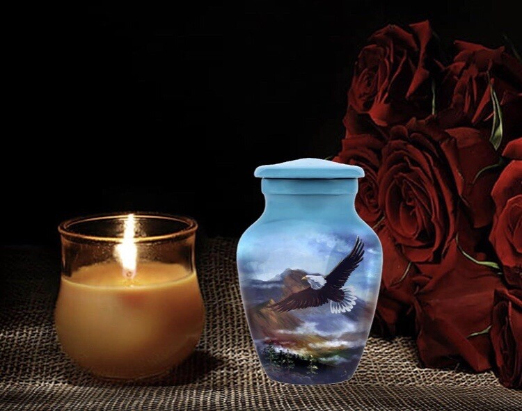 Keepsake urns for human ashes Set of 4 eagle flying size 2.75×2.75×3.75 inches.