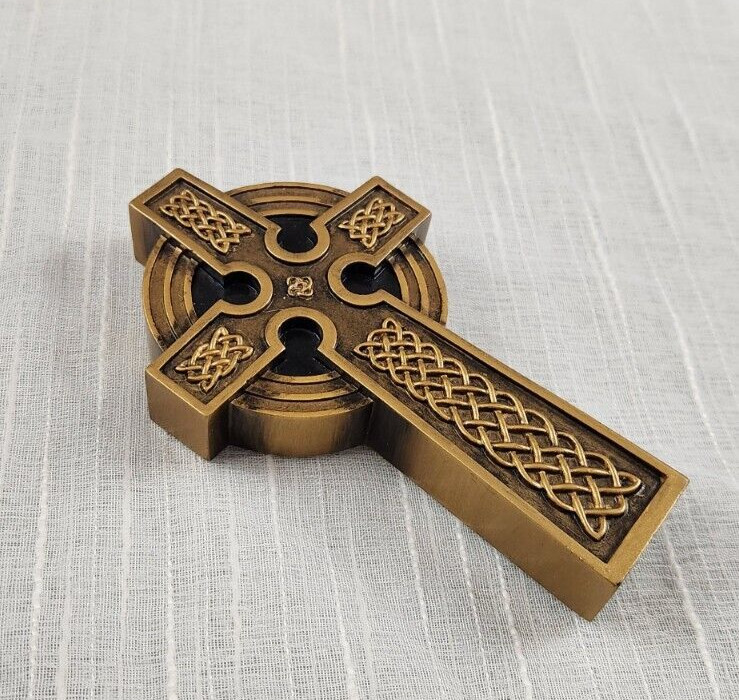 Life Symbols Celtic Cross Batesville Casket Co Casket Decor Religious Funeral