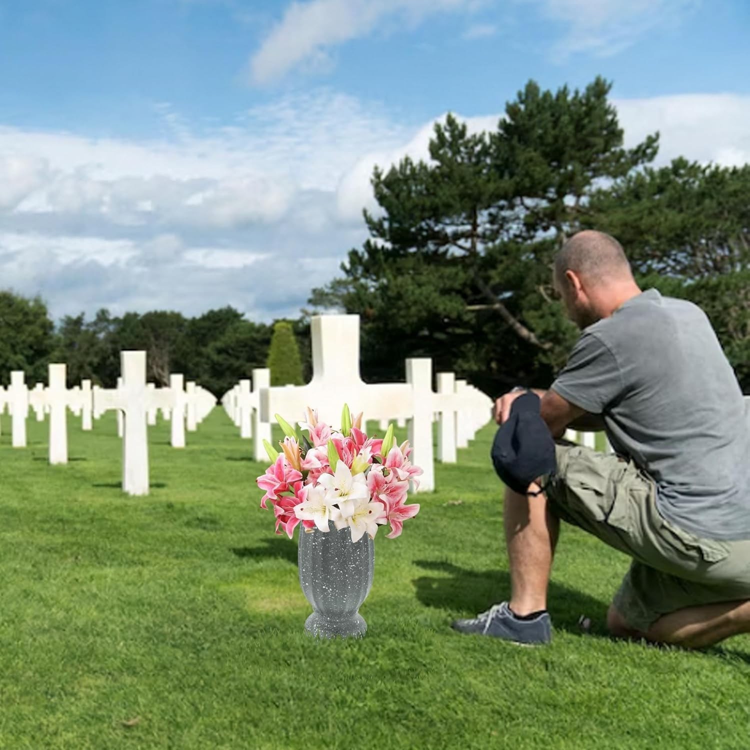 2PCS Durable Plastic Cemetery Vases with Metal Spikes – Flower Holders for Grave