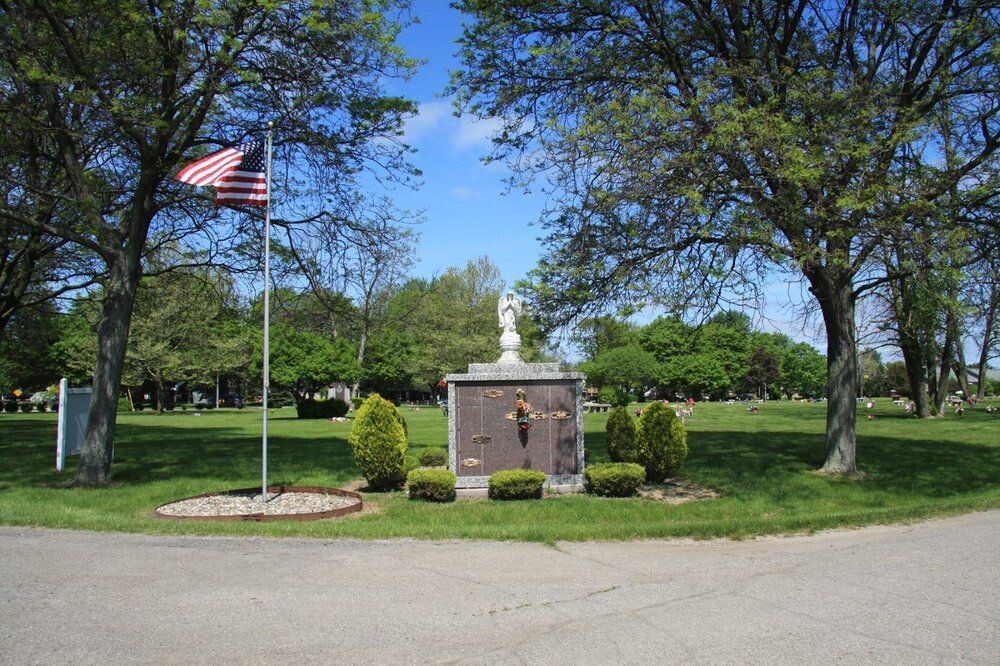 Cemetery plot–Mt Hope Memorial Gardens, Livonia MI. Garden of Light, #901 N 1/2