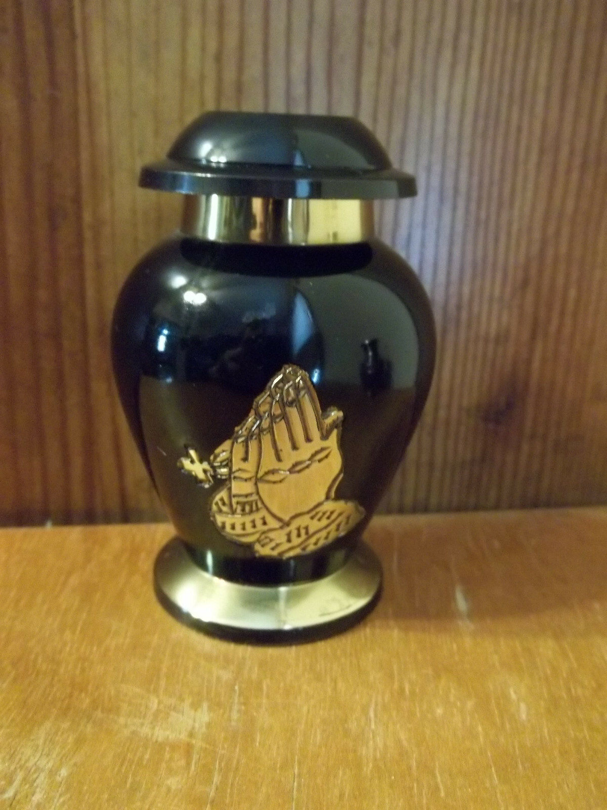 Pretty Brass Keepsake Mini Token Urn~Black w/Gold Praying Hands/Rosary~Imperfect