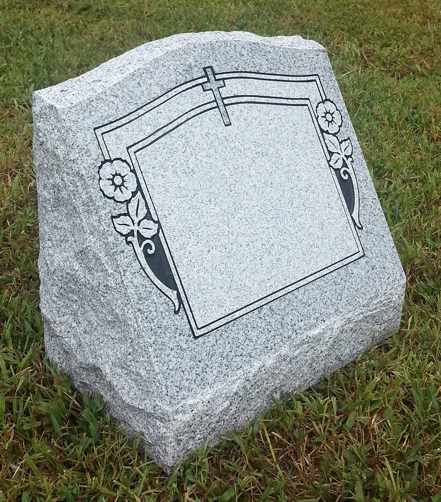 Granite Memorial Slant Grave Marker Cemetery Funeral 16″x8″x14″ with Design