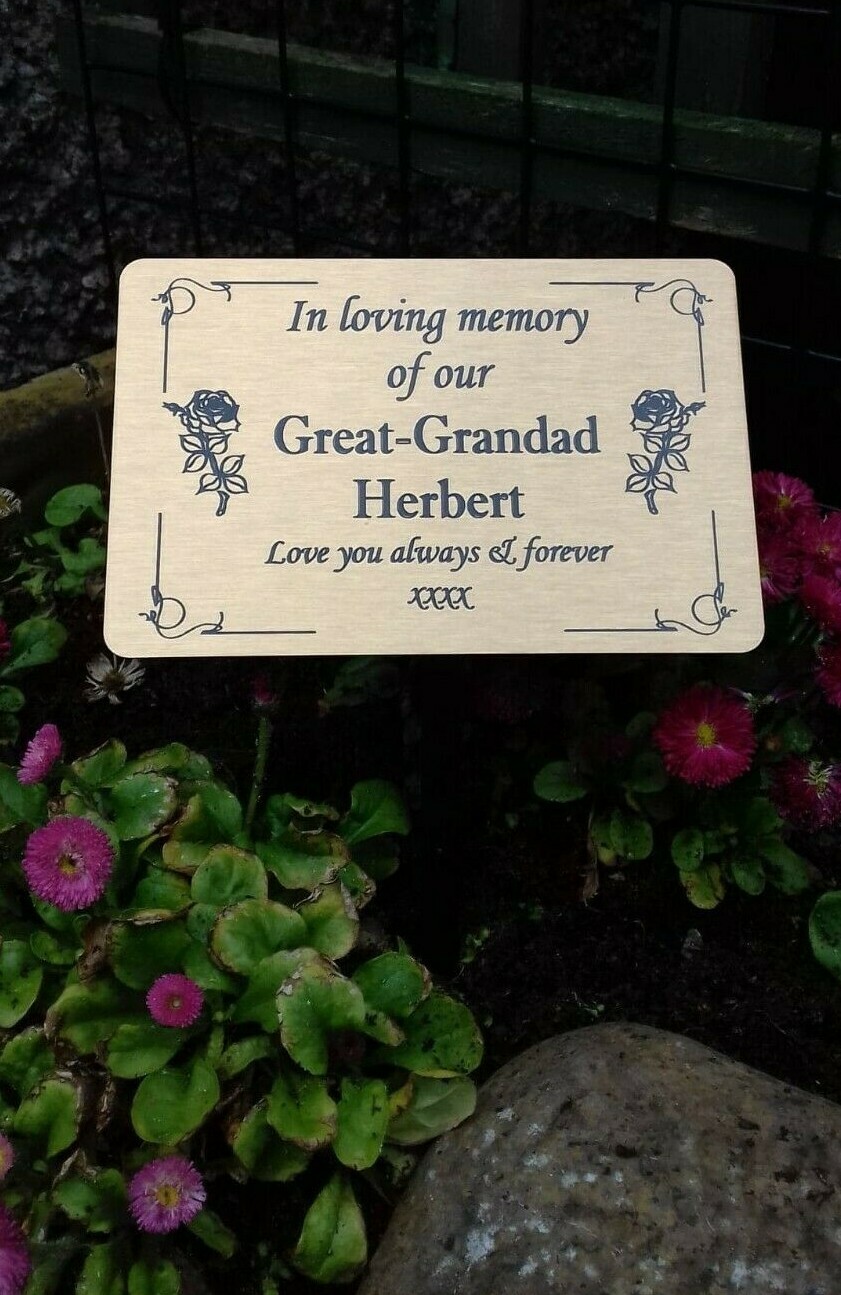 Custom Memorial Stake Grave/Tree Marker Cremation with Personalised Plaque