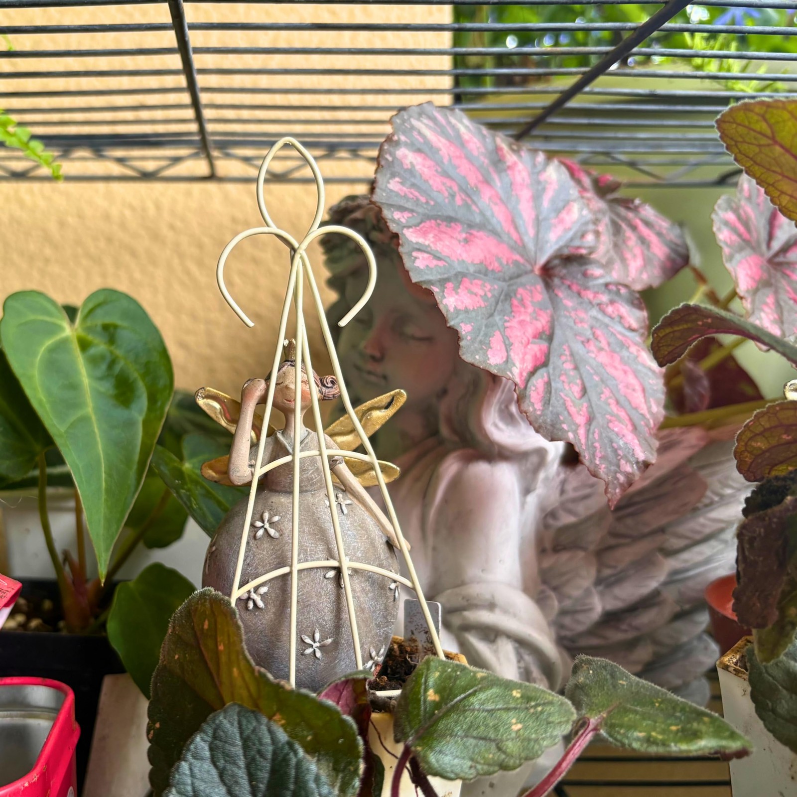 4PCS Mini Garden Stakes for Fairy Garden, Vintage Metal Arch Picks for Plante…