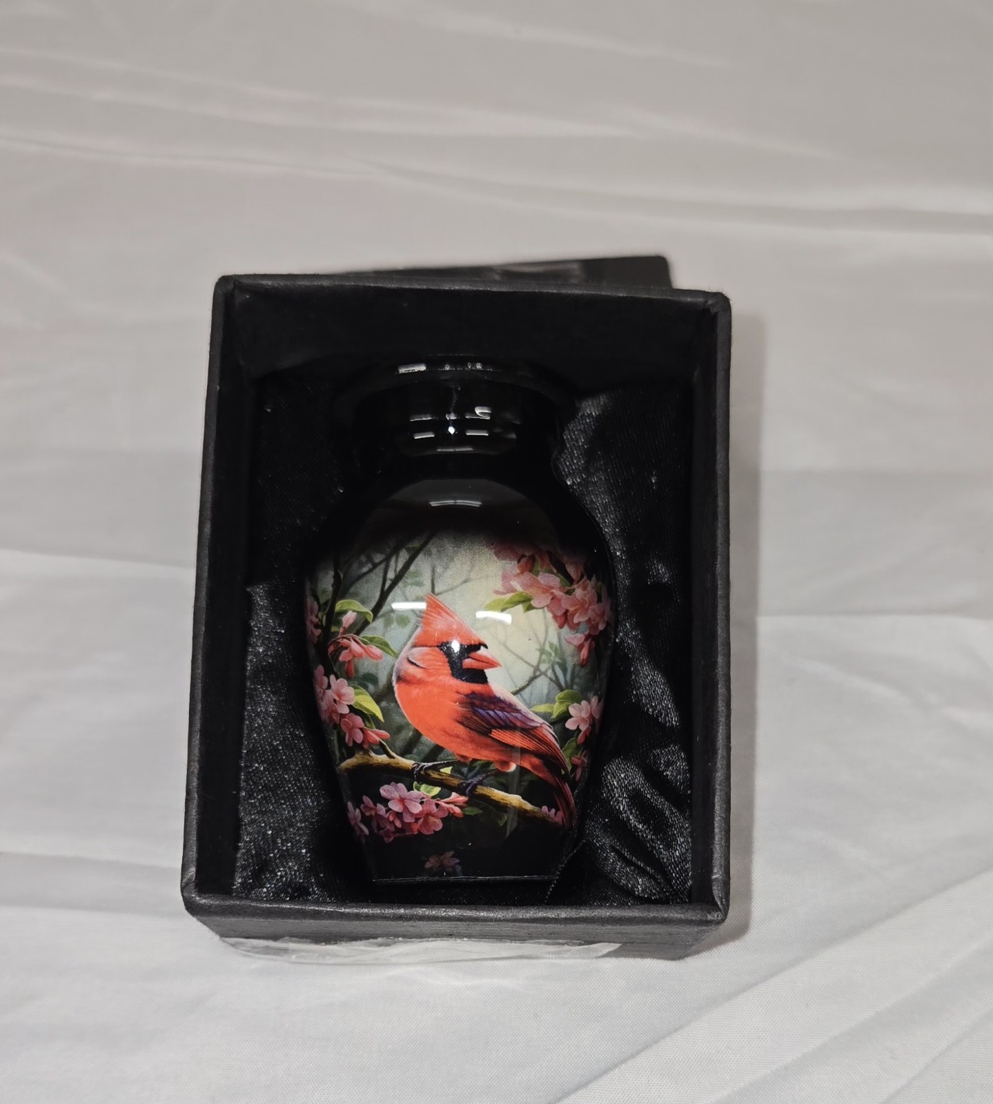 Cardinal Bird Urns – Small Urns for Human Ashes Keepsake – Urn for Ashes for Wom