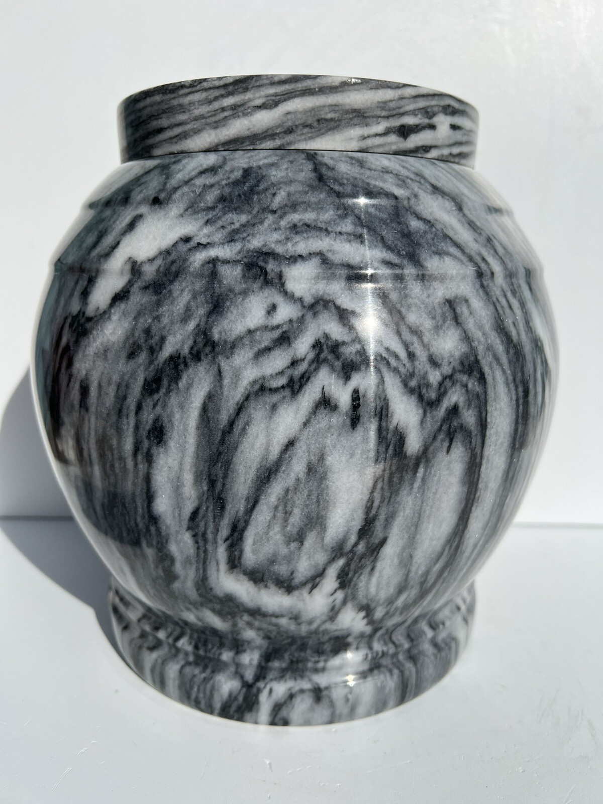Cashmere Marble, Gray/White Color, Adult Cremation Urn
