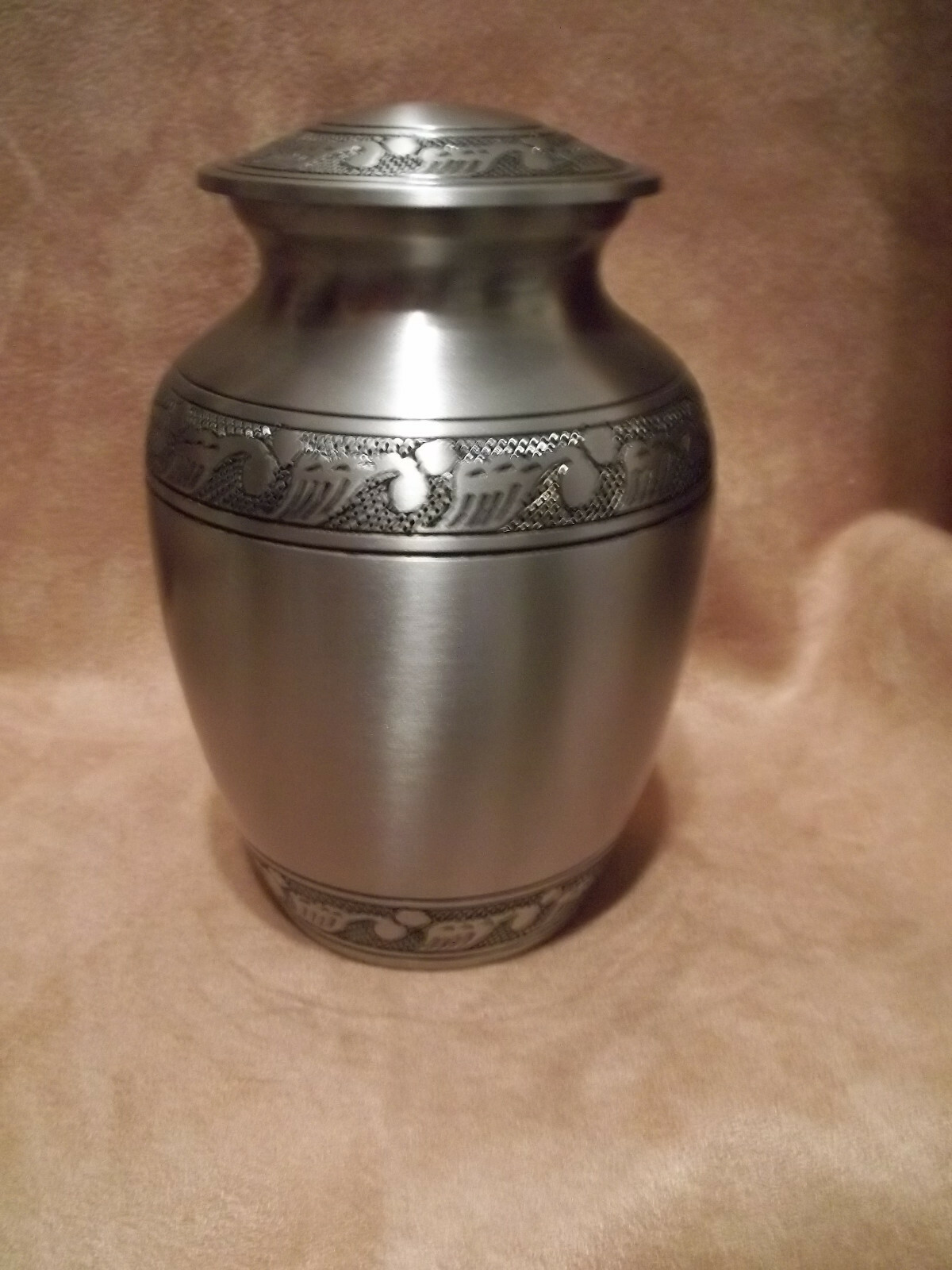 Smaller Pewter Finish w/Black Solid Brass Urn~5″~holds up to 26 lbs.